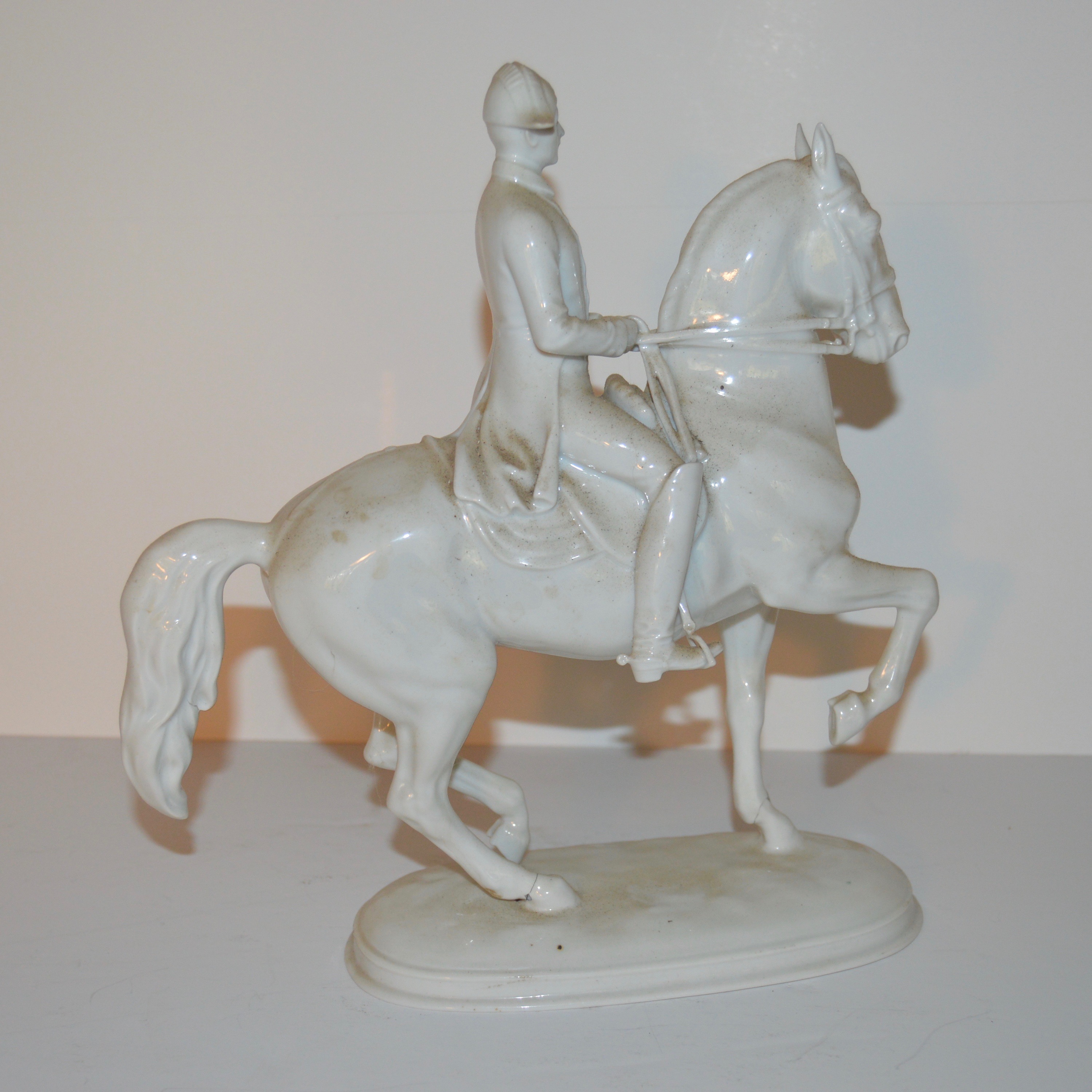 PRIORITY-Augarten Wien Lipizzaner Stallion Figurine in Piaffe Dressage