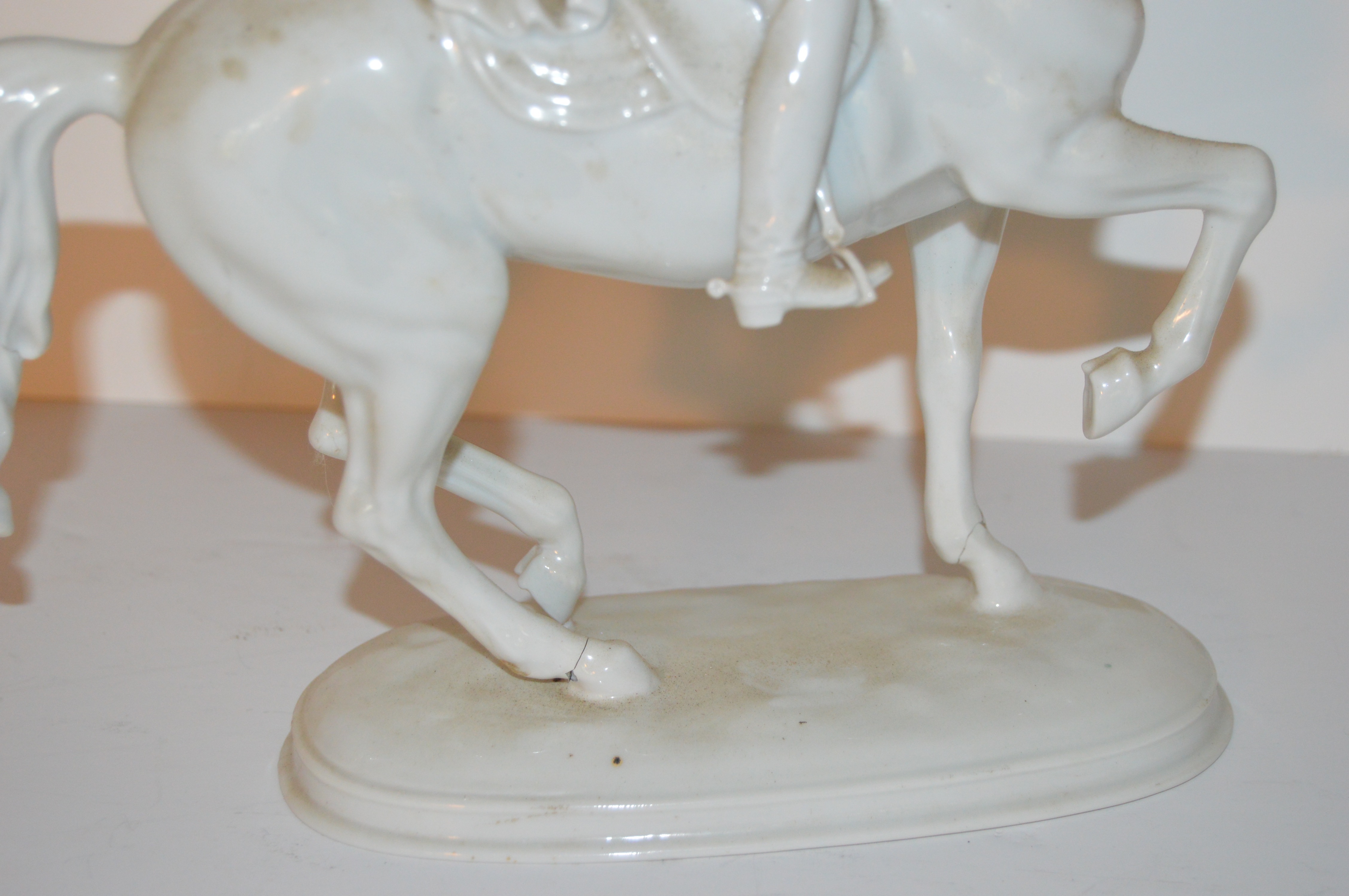 PRIORITY-Augarten Wien Lipizzaner Stallion Figurine in Piaffe Dressage