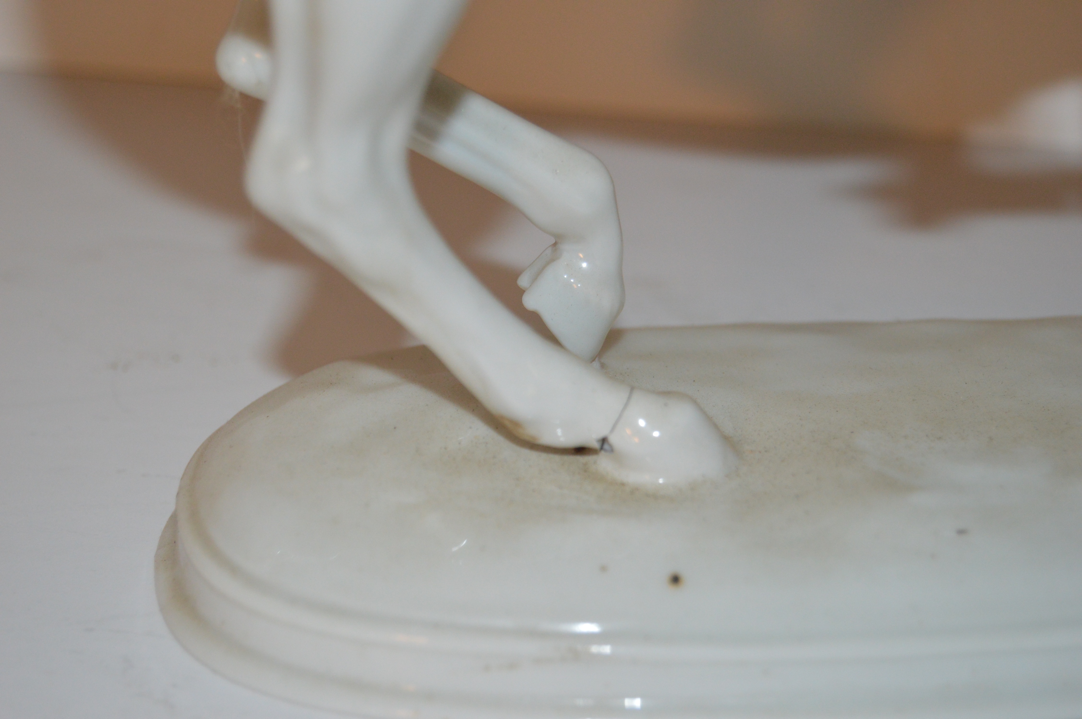 PRIORITY-Augarten Wien Lipizzaner Stallion Figurine in Piaffe Dressage