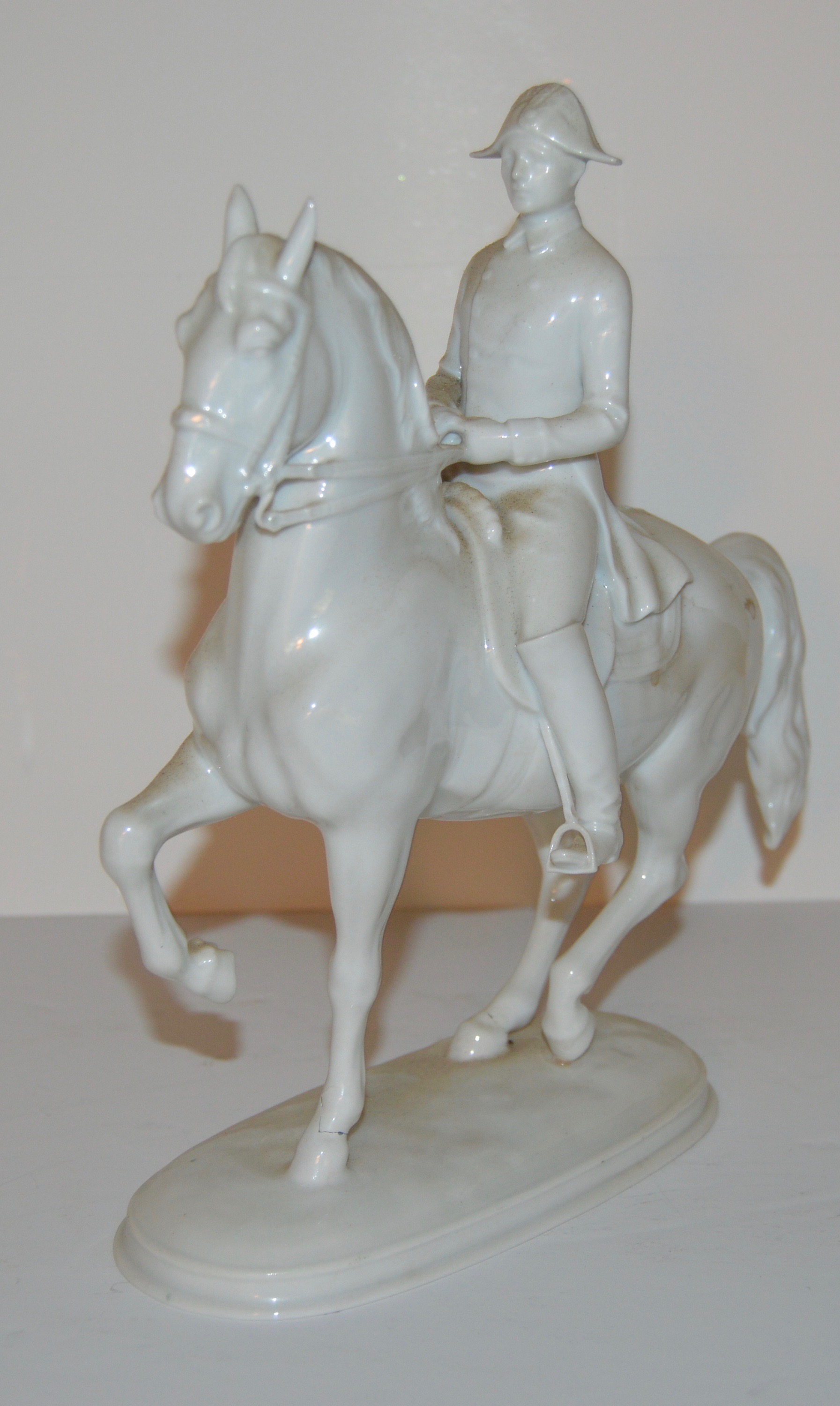 PRIORITY-Augarten Wien Lipizzaner Stallion Figurine in Piaffe Dressage