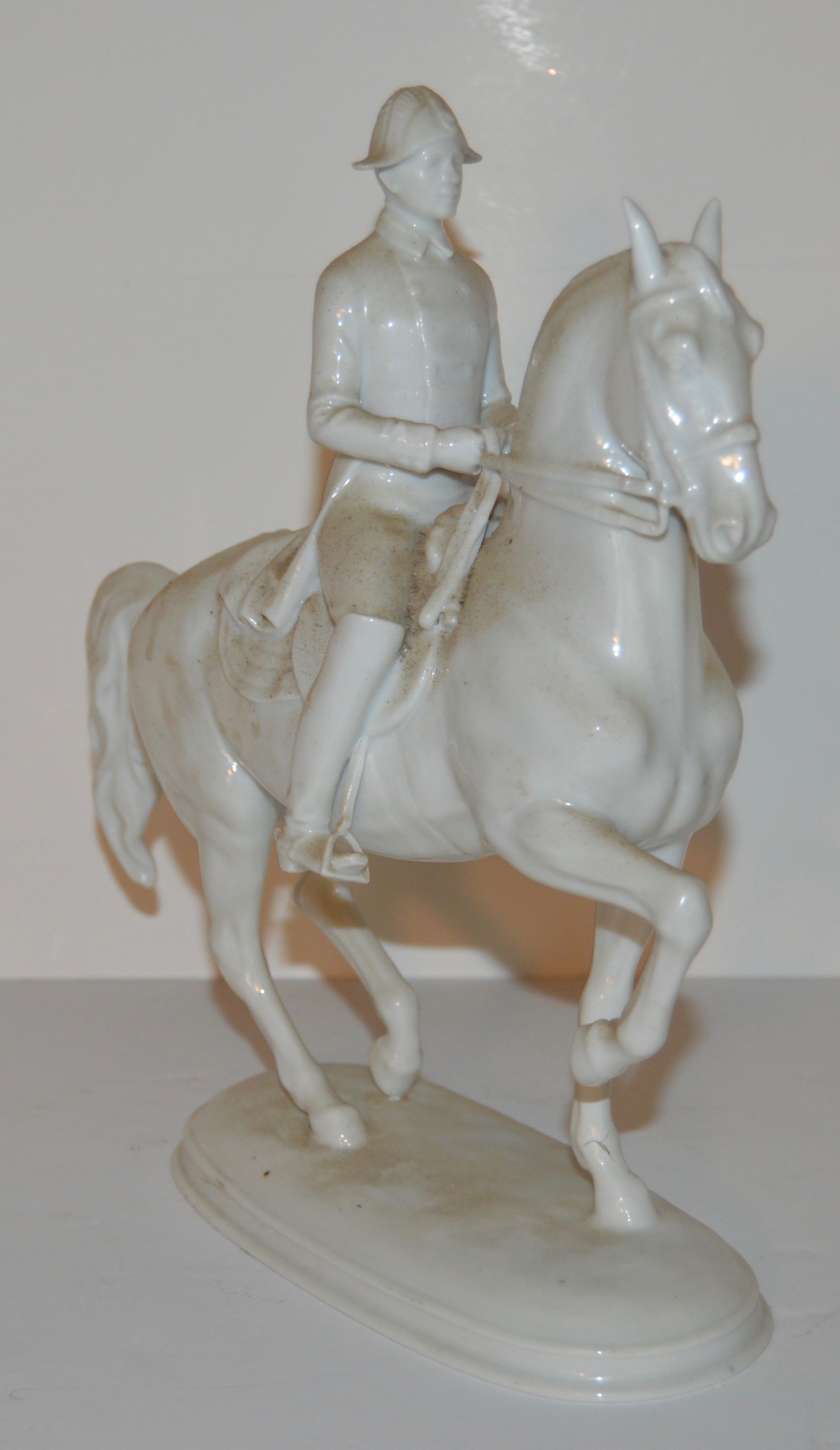 PRIORITY-Augarten Wien Lipizzaner Stallion Figurine in Piaffe Dressage