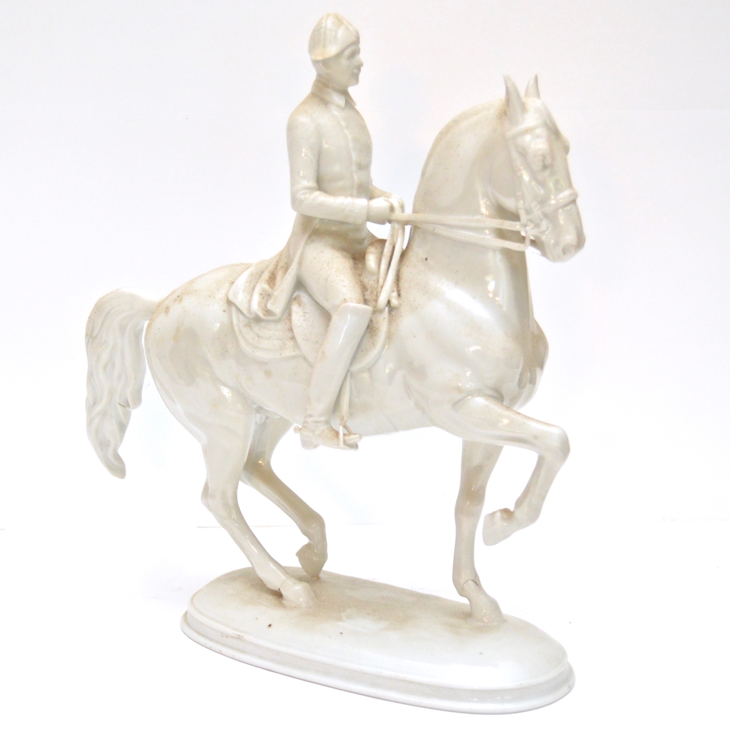 PRIORITY-Augarten Wien Lipizzaner Stallion Figurine in Piaffe Dressage