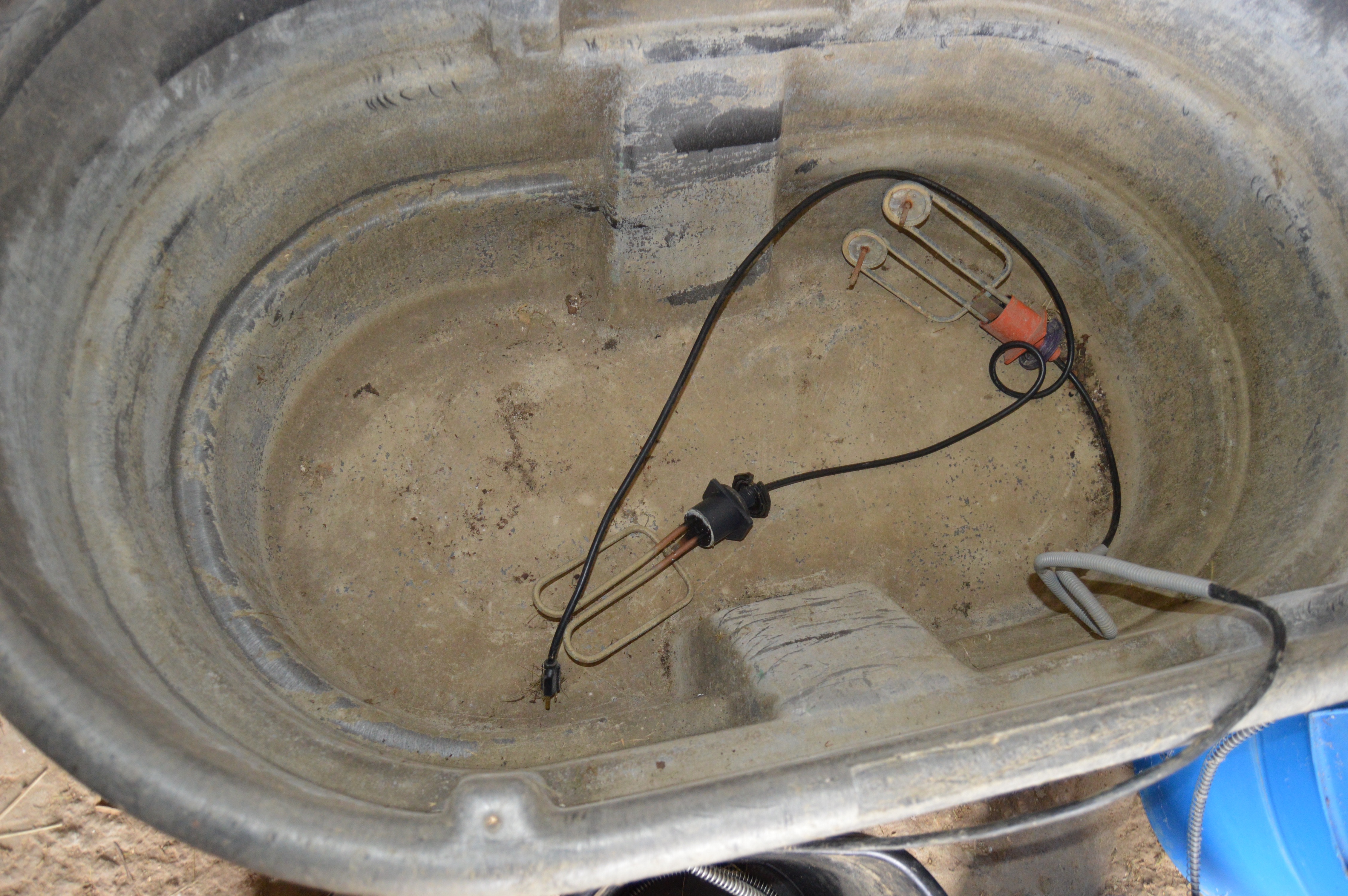 Horse Feeding Troughs with Electric Heating Elements