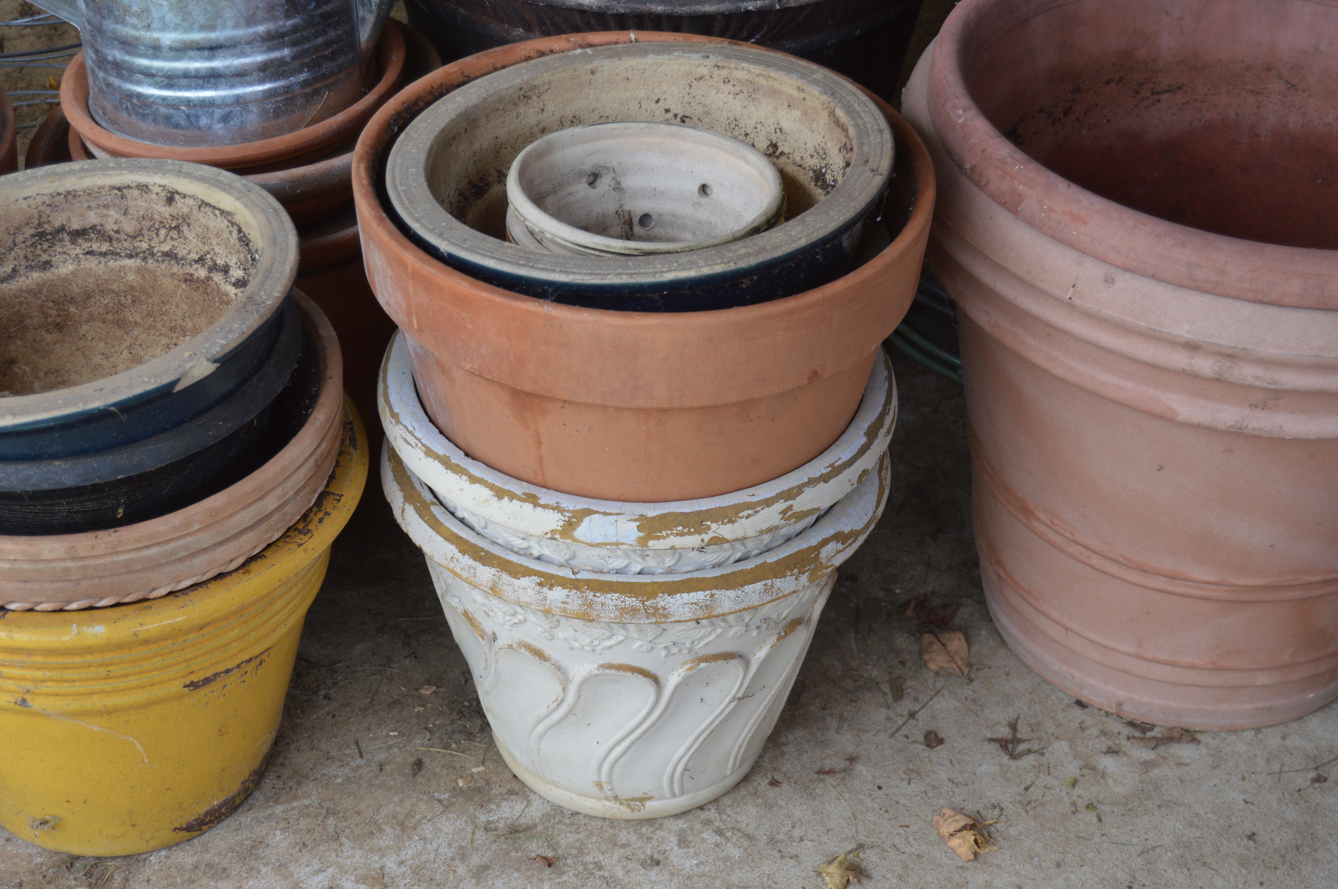 Outdoor Garden Pots and Tomato Cages