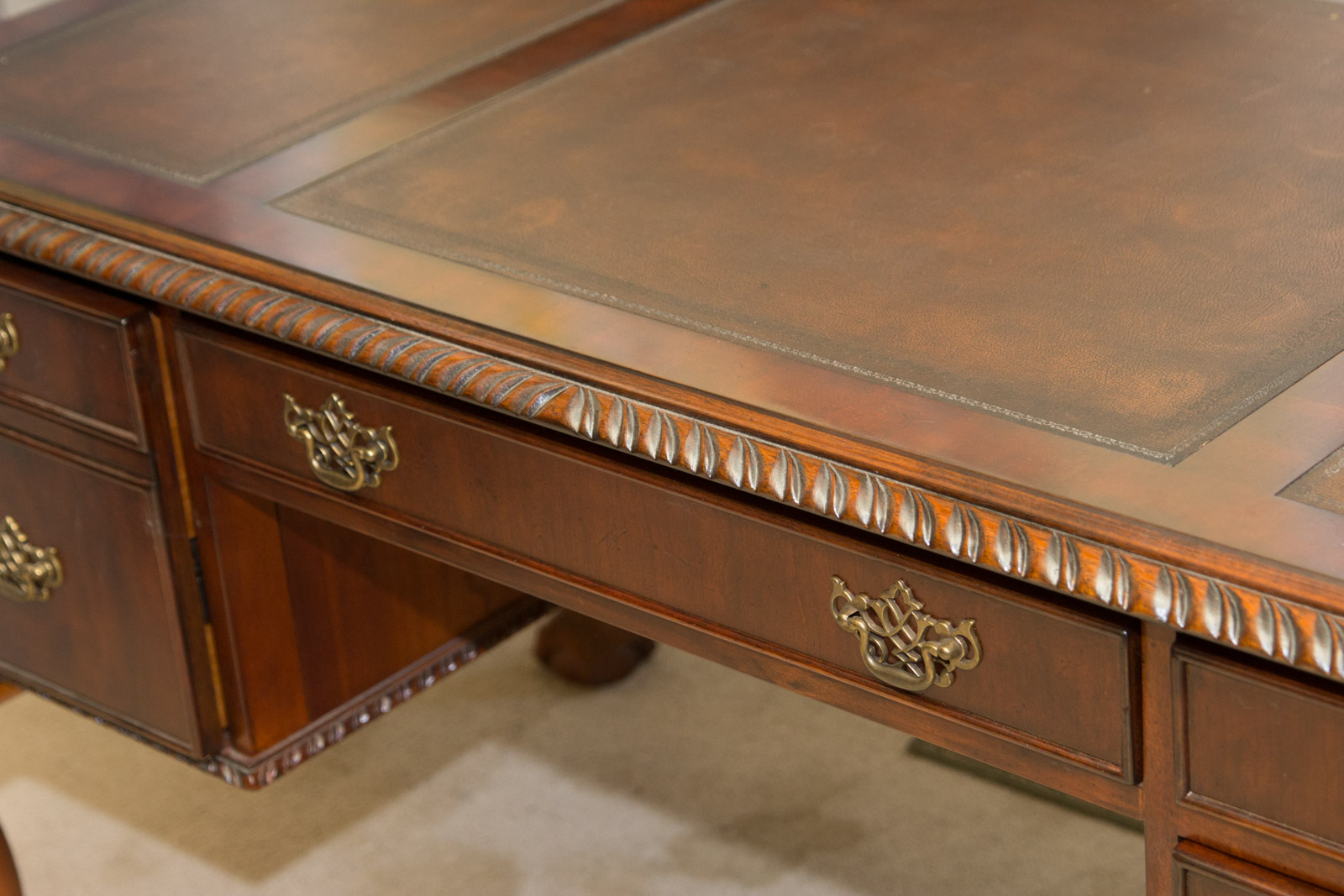 Hooker Furniture "Seven Seas" Collection Chippendale Style Mahogany Desk