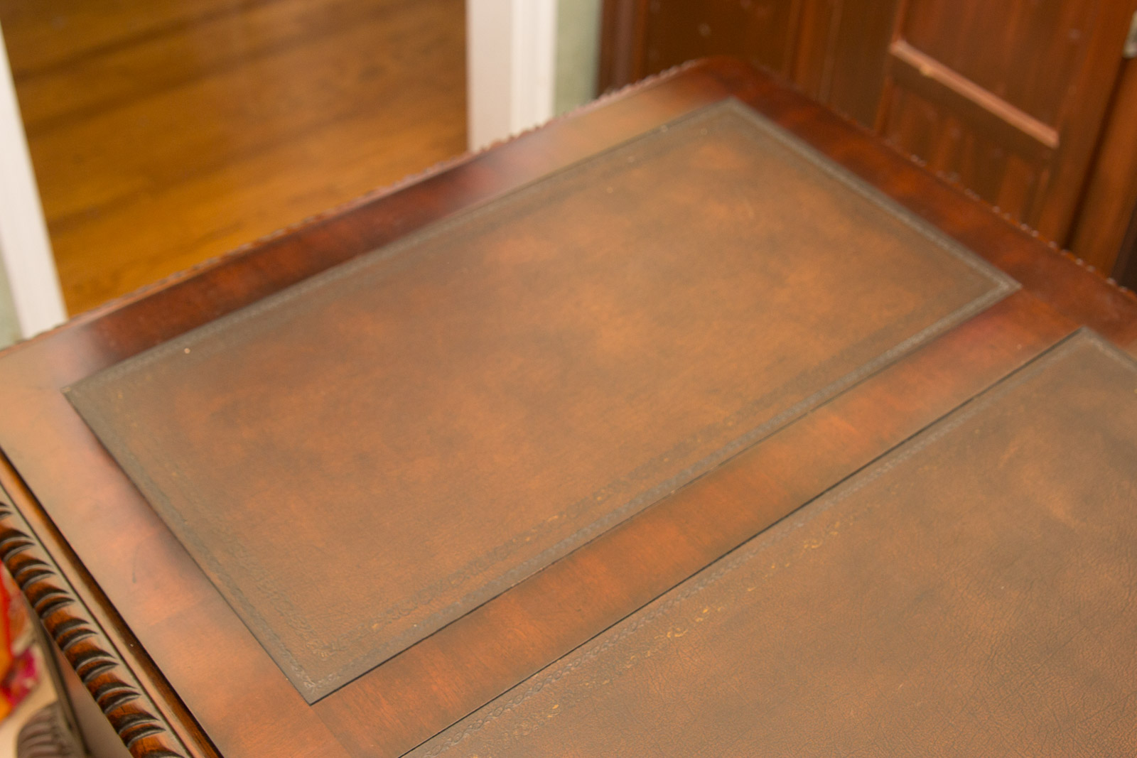 Hooker Furniture "Seven Seas" Collection Chippendale Style Mahogany Desk