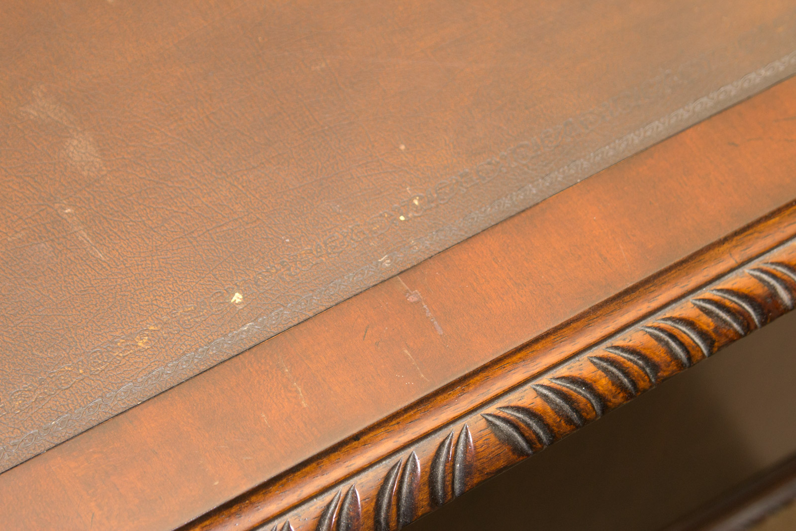 Hooker Furniture "Seven Seas" Collection Chippendale Style Mahogany Desk