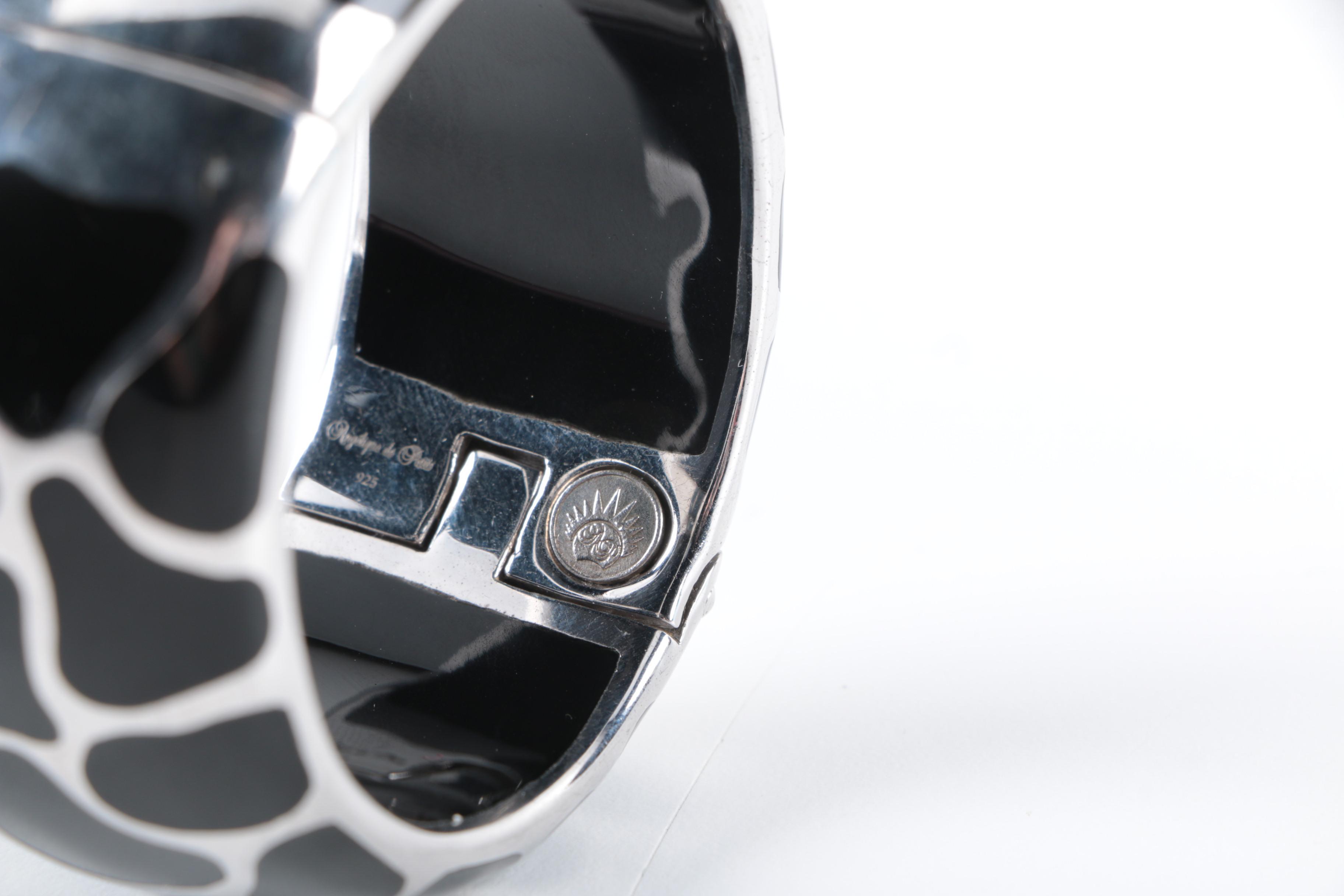 Angelique de Paris Sterling Silver Bangle Bracelet