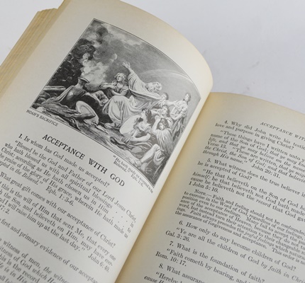 Donald O. Wynocker "Bible Readings for the Home Circle" Hardcover Book