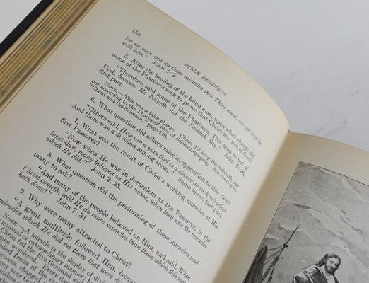 Donald O. Wynocker "Bible Readings for the Home Circle" Hardcover Book