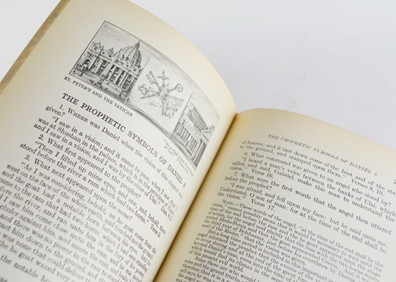 Donald O. Wynocker "Bible Readings for the Home Circle" Hardcover Book