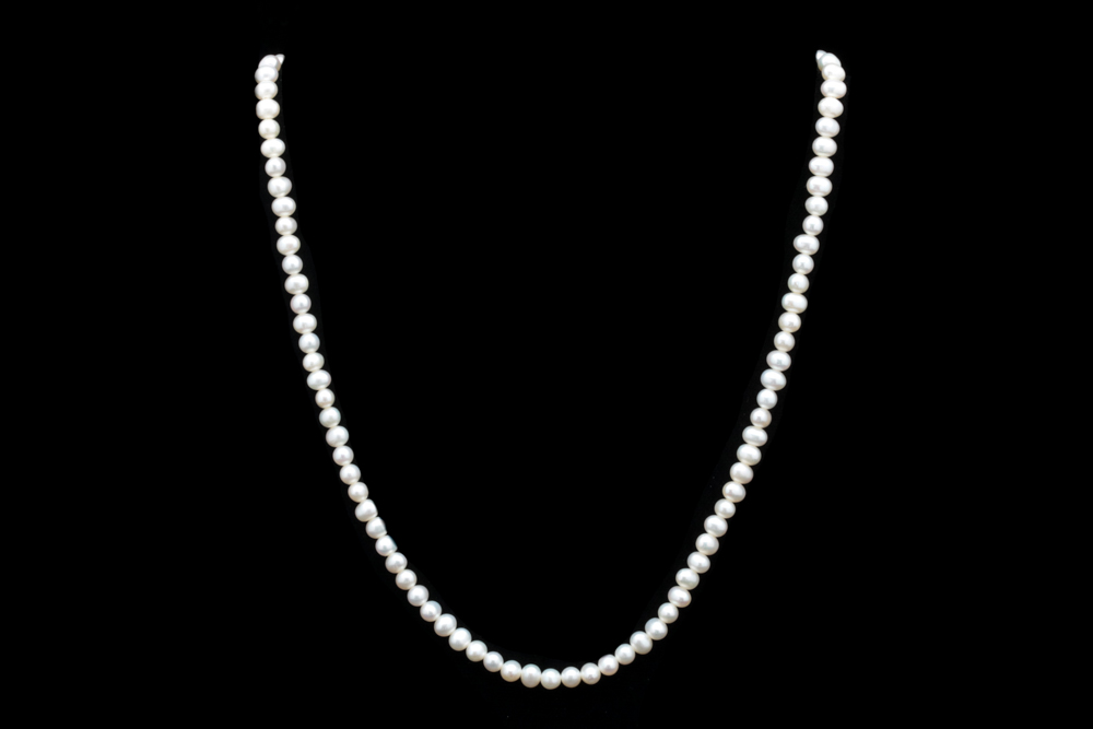 14K Yellow Gold and Freshwater Pearl Necklace