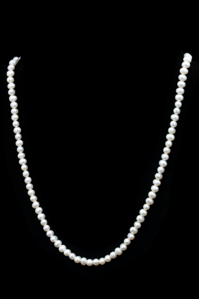 14K Yellow Gold and Freshwater Pearl Necklace