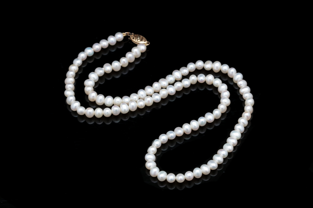 14K Yellow Gold and Freshwater Pearl Necklace