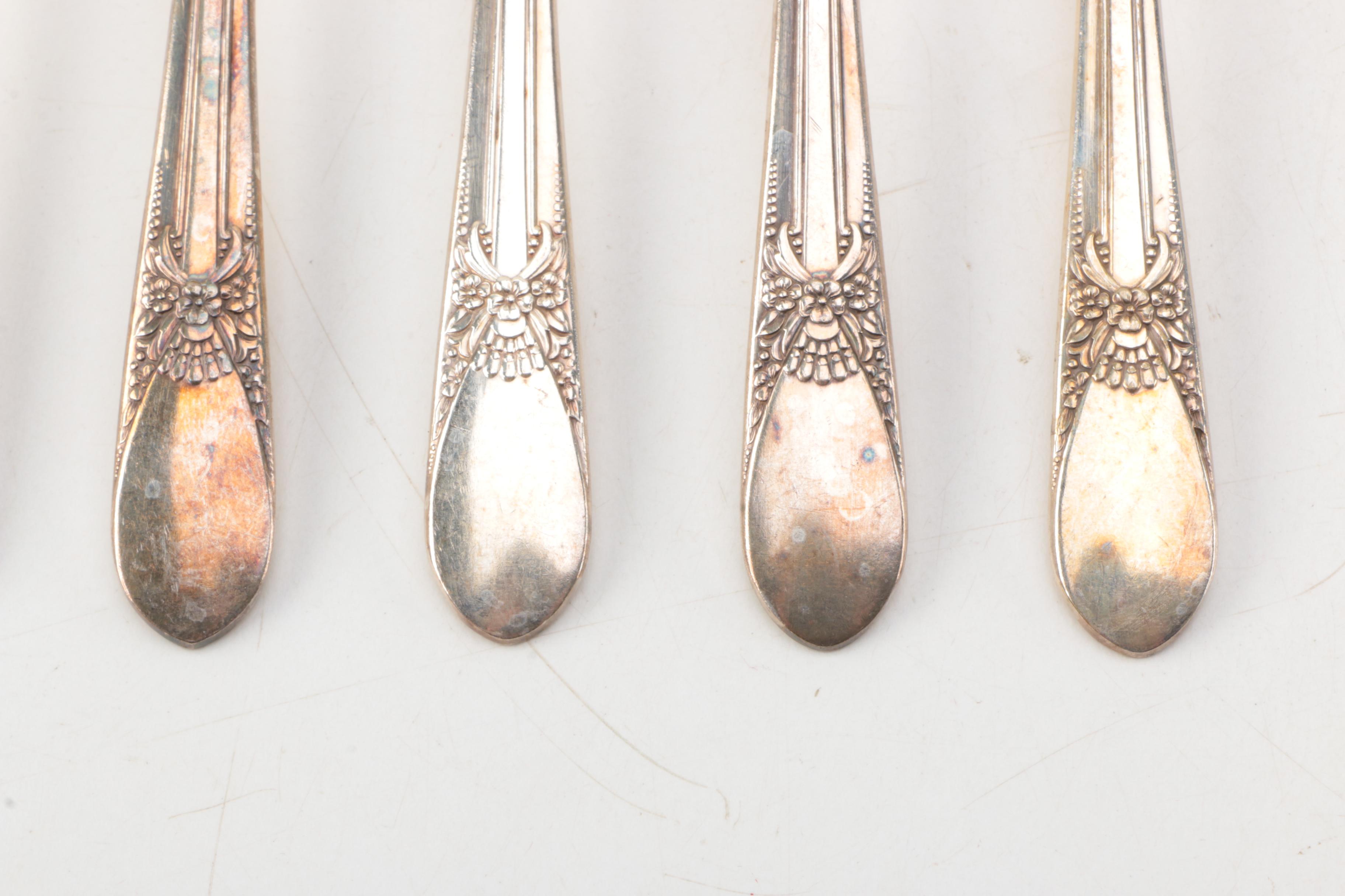 Wm Rogers "Beloved" Silver-Plated Flatware Set