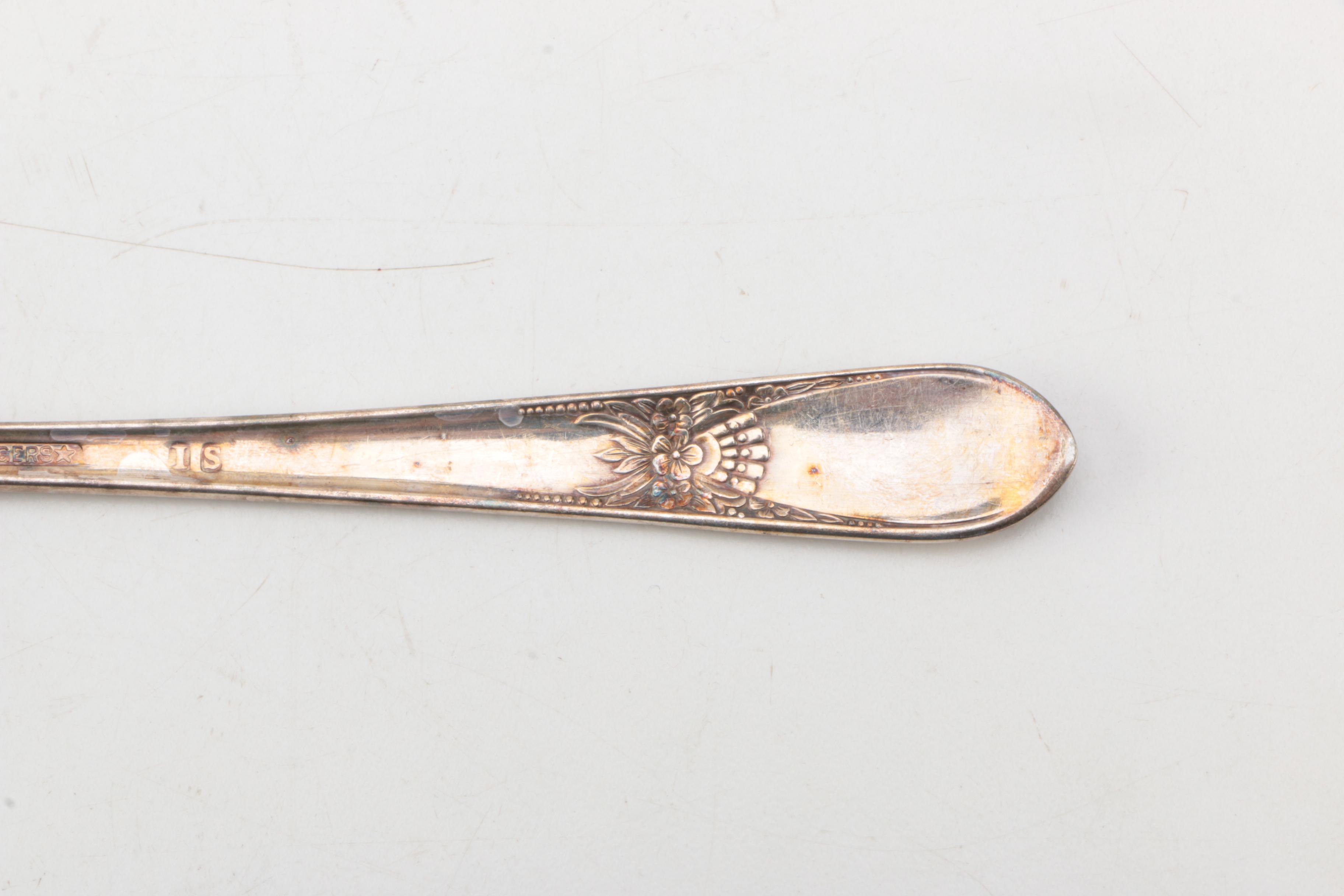 Wm Rogers "Beloved" Silver-Plated Flatware Set