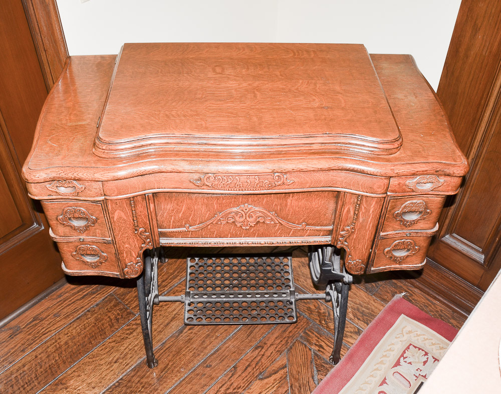 Antique White USA Rotary Sewing Machine