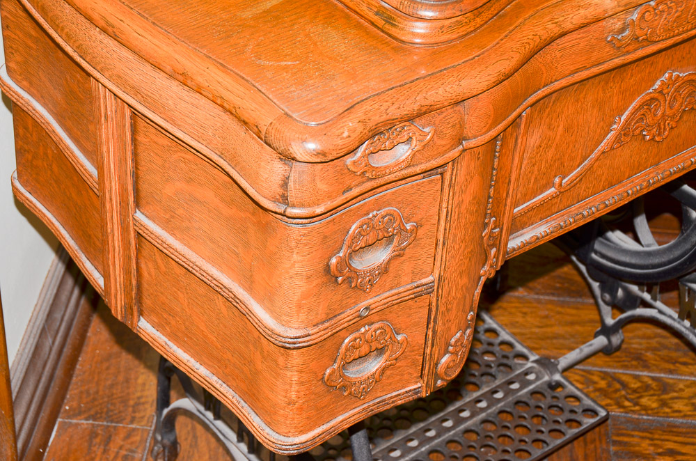 Antique White USA Rotary Sewing Machine