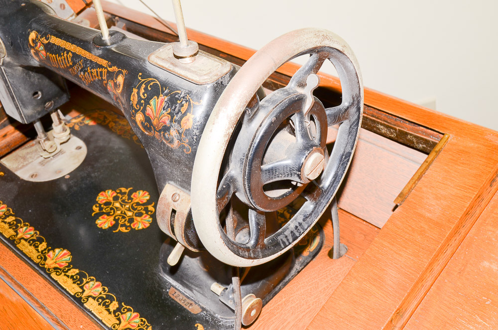 Antique White USA Rotary Sewing Machine