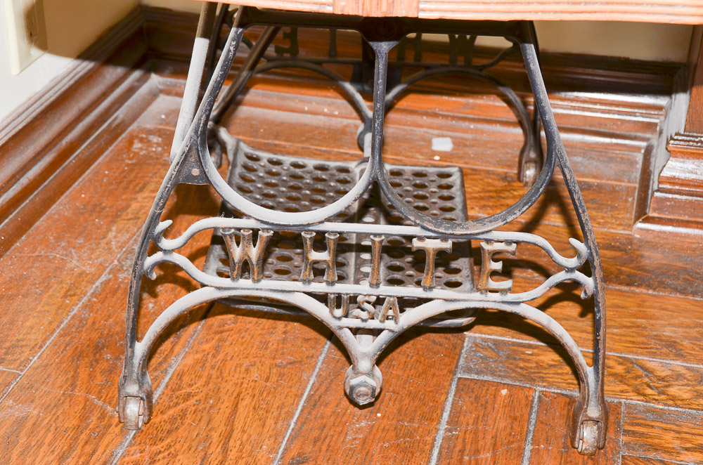 Antique White USA Rotary Sewing Machine