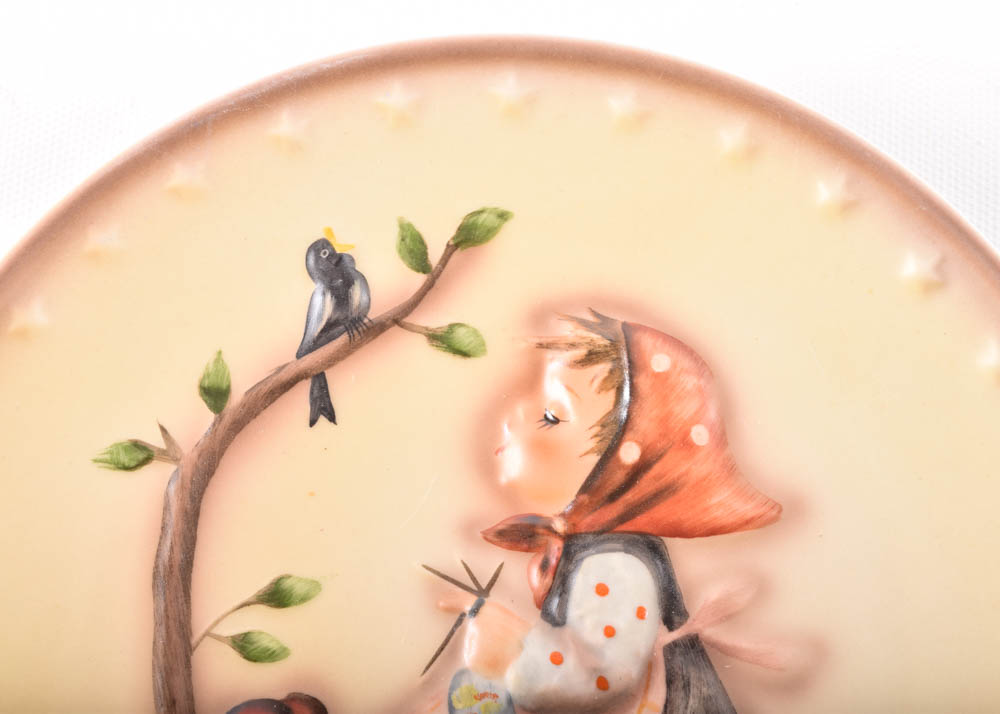 Circa 1970 Goebel Annual M.J. Hummel Porcelain Plates