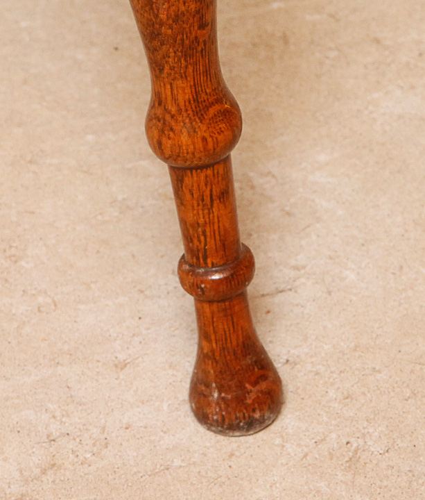 Late Victorian Oak Lamp Table