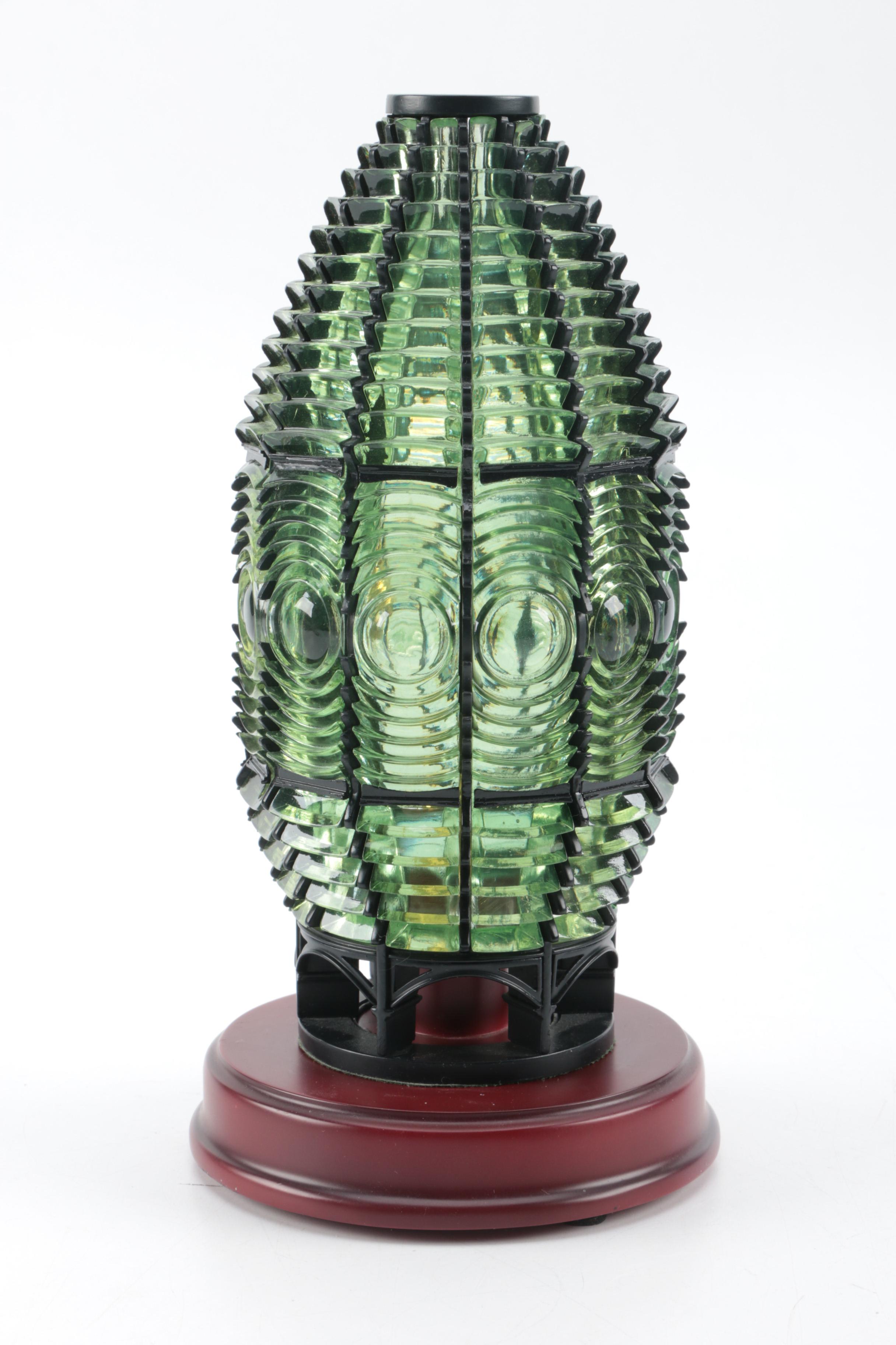Harbour Lights Collectible Fresnel Light and Resin Lighthouse Sculpture