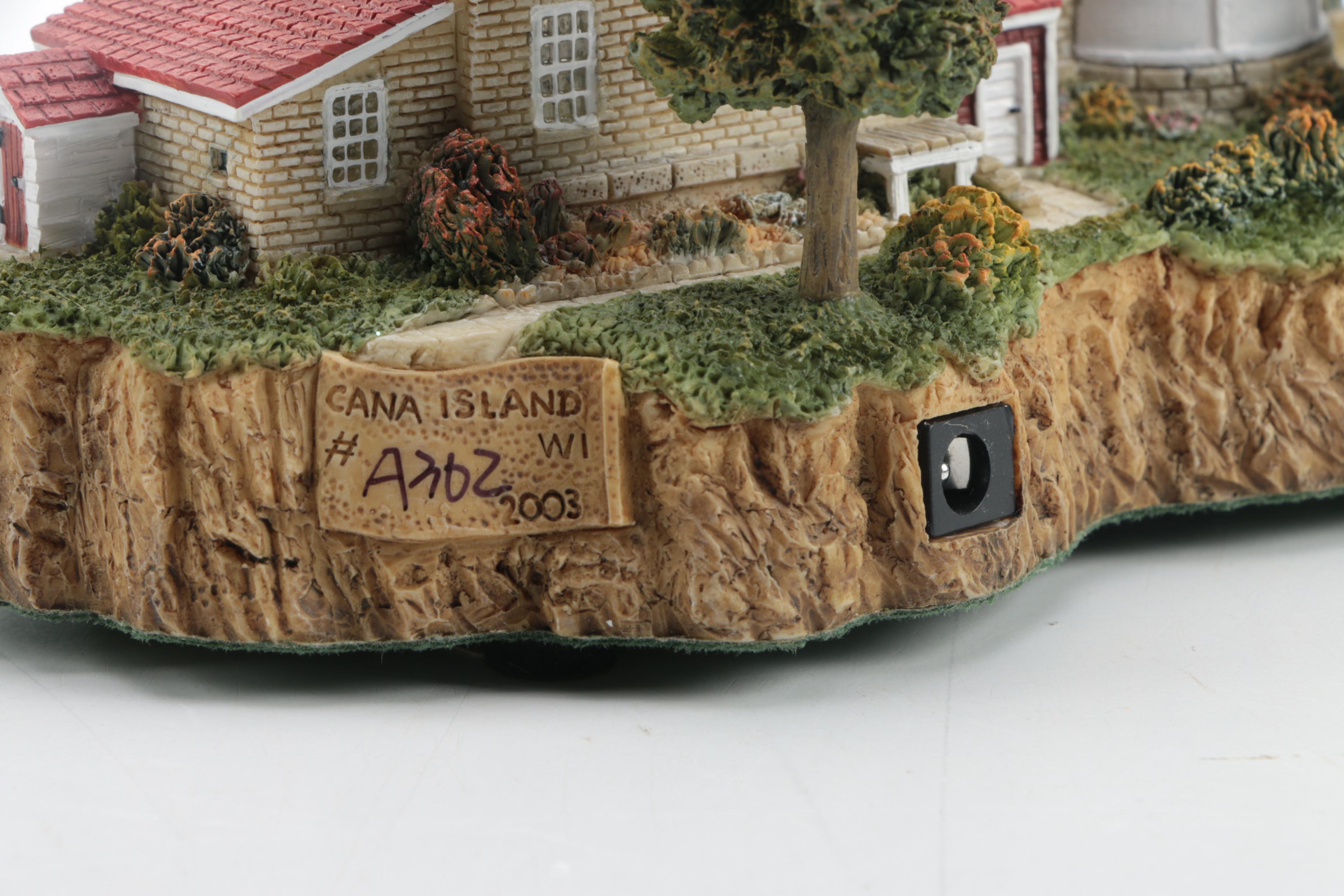 Harbour Lights Collectible Fresnel Light and Resin Lighthouse Sculpture