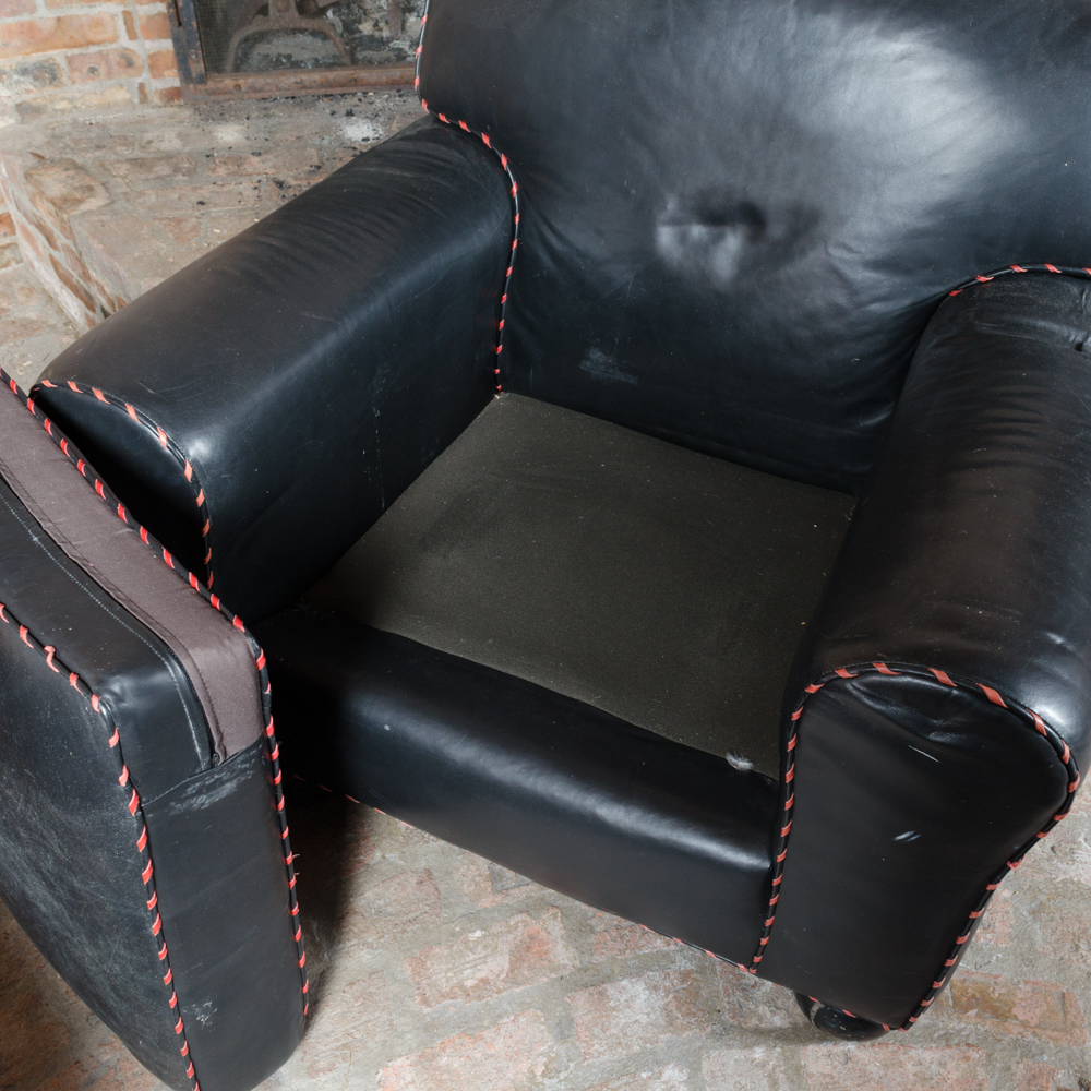 Western Style Leather Lounge Chair and Pillow