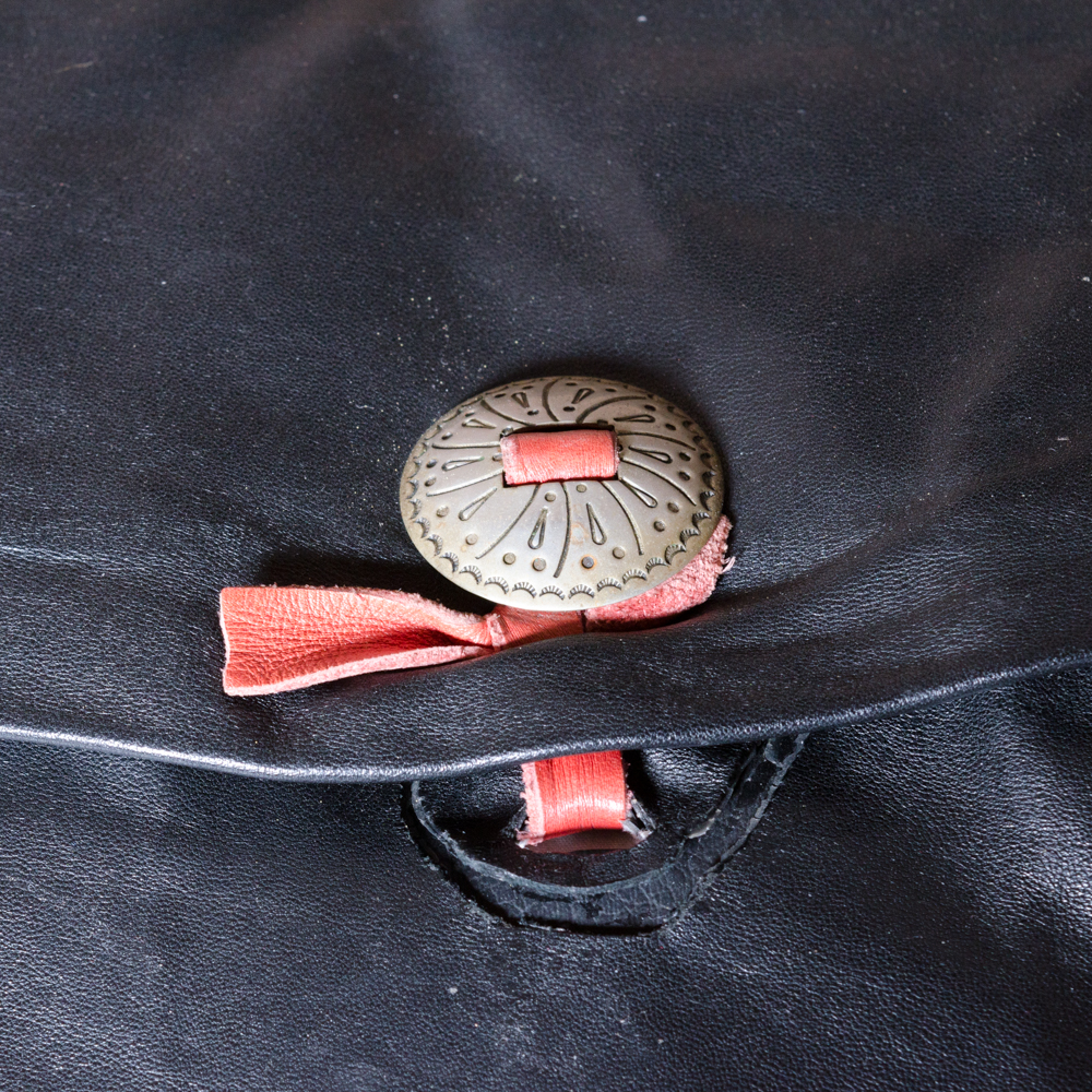 Western Style Leather Lounge Chair and Pillow