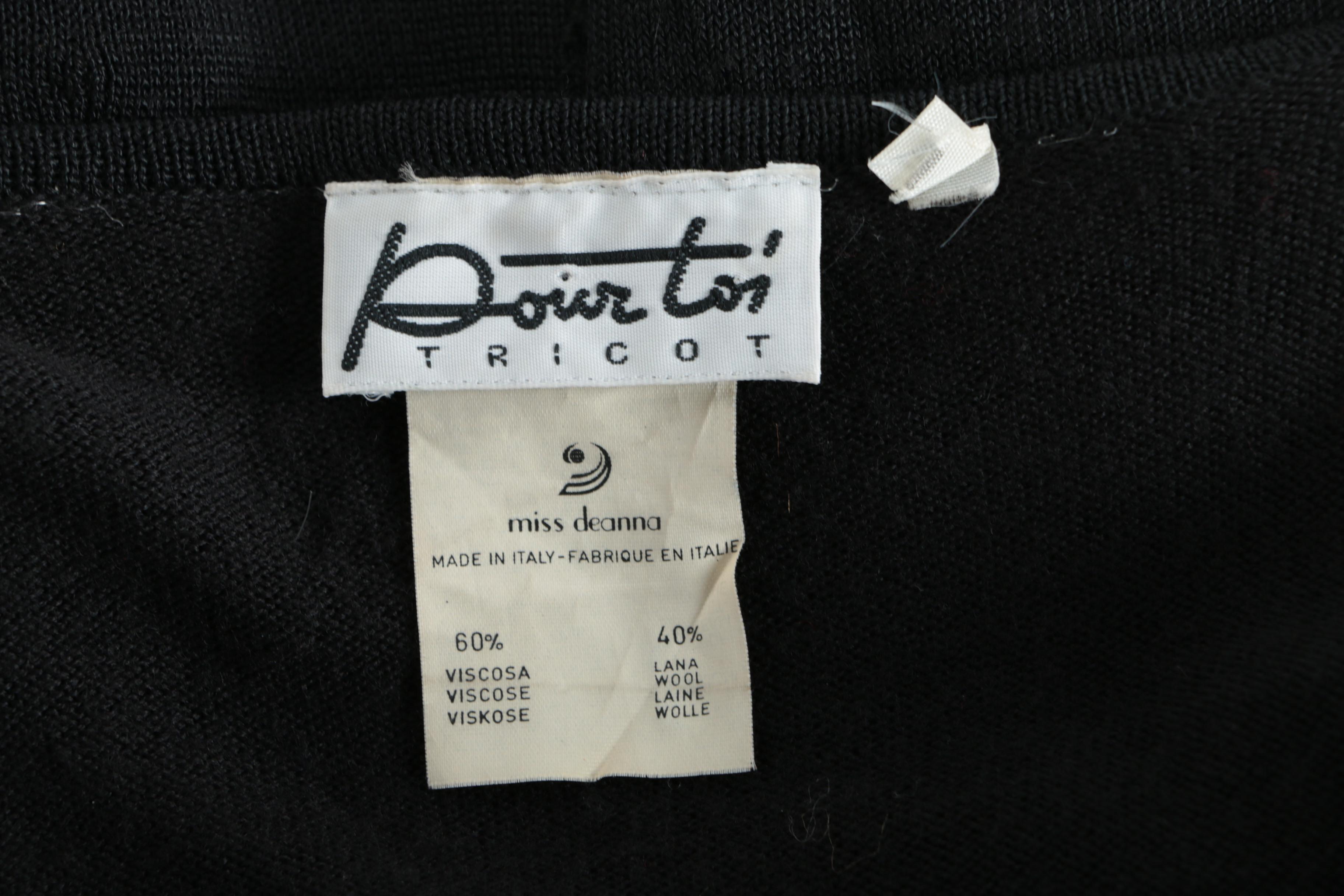 Pas Pour Toi Sweaters and Scarf with Matching Gloves