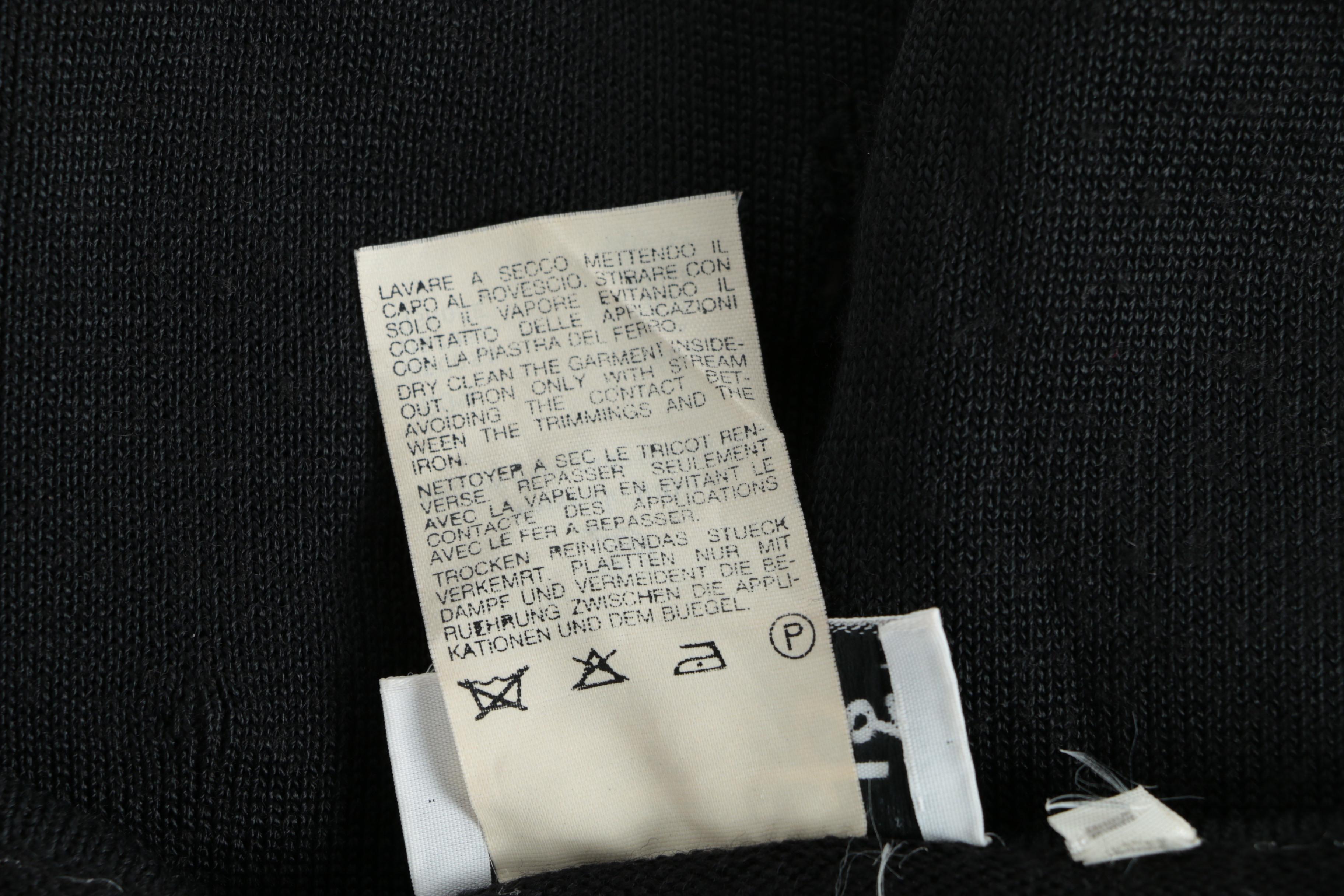 Pas Pour Toi Sweaters and Scarf with Matching Gloves