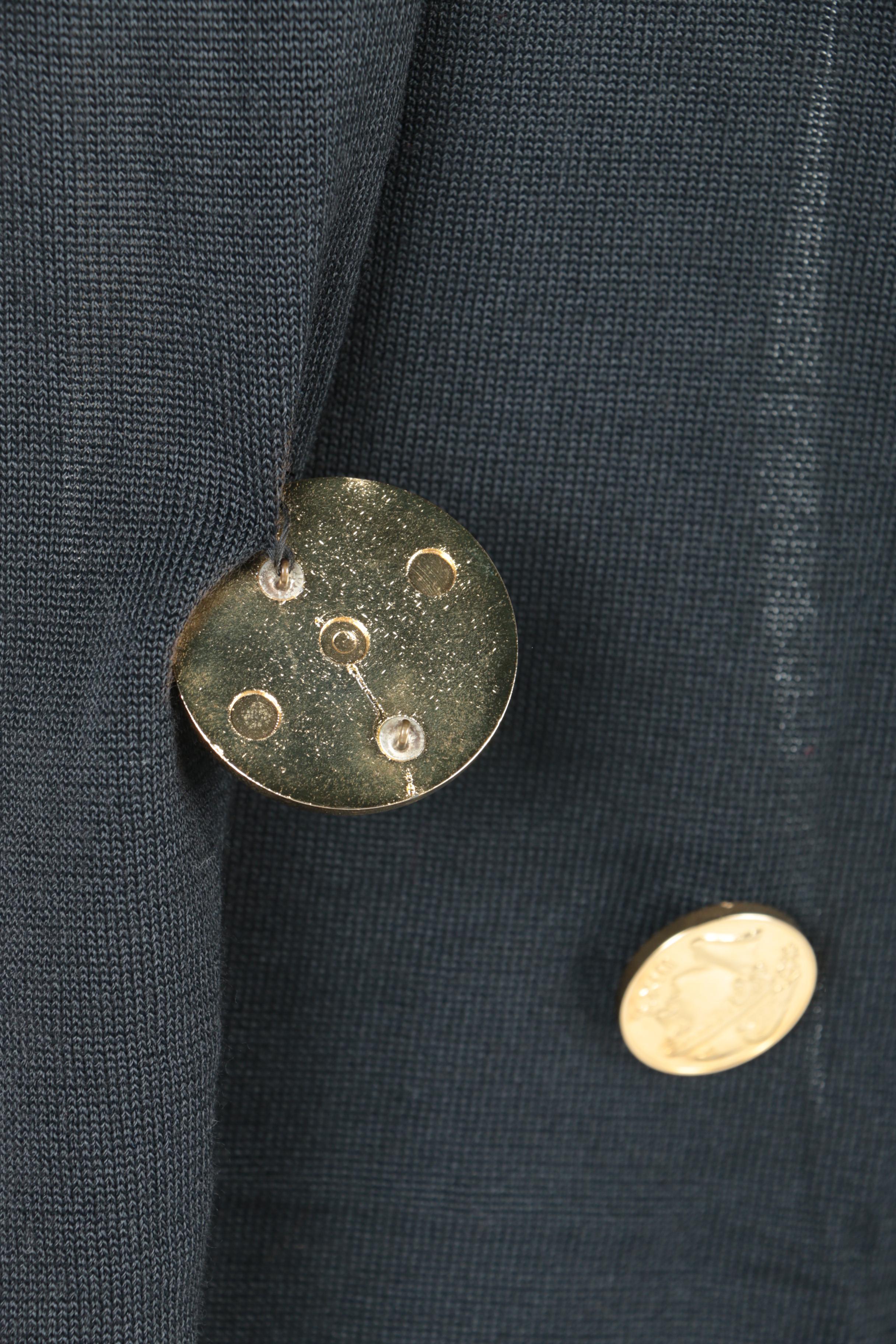 Pas Pour Toi Sweaters and Scarf with Matching Gloves