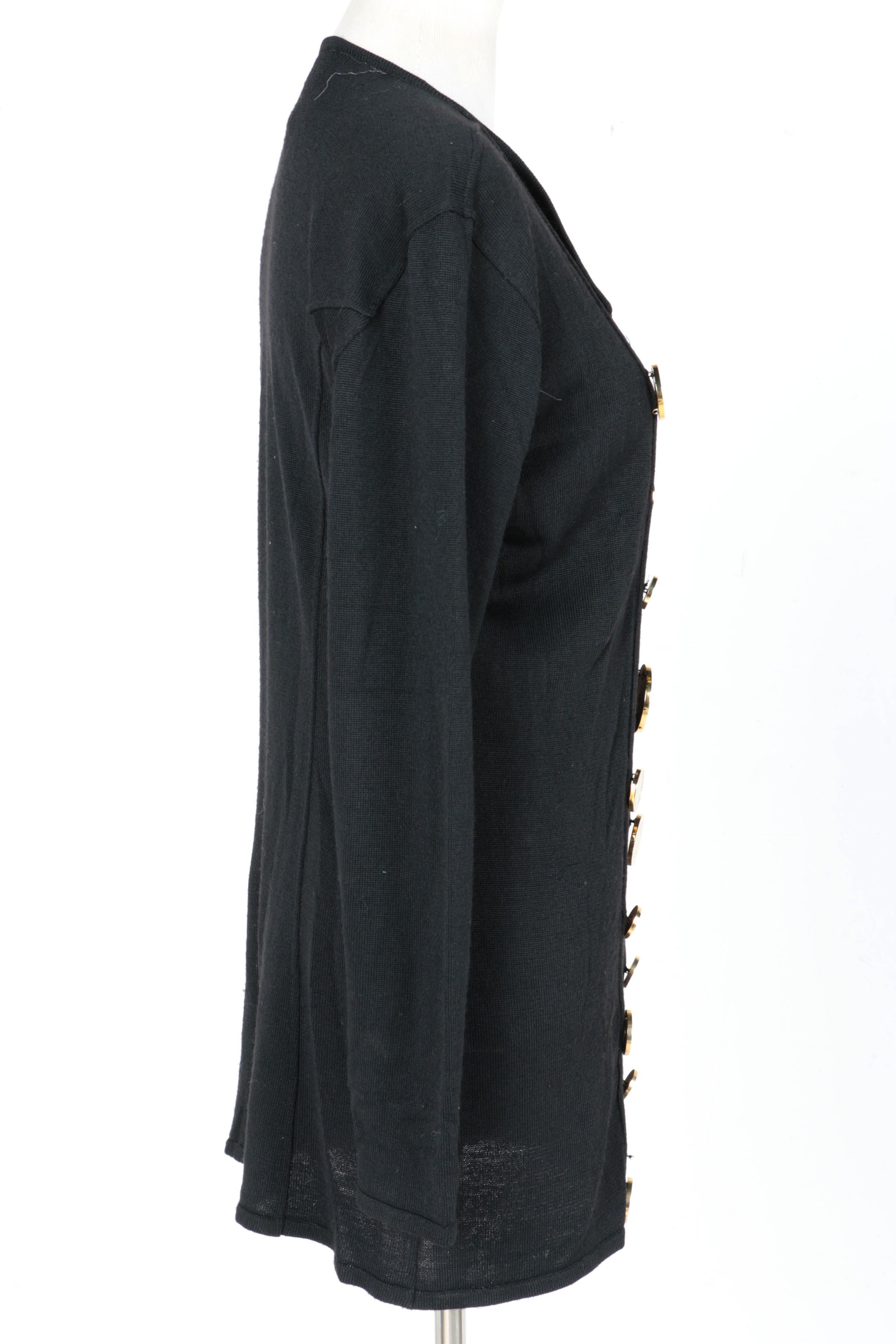 Pas Pour Toi Sweaters and Scarf with Matching Gloves