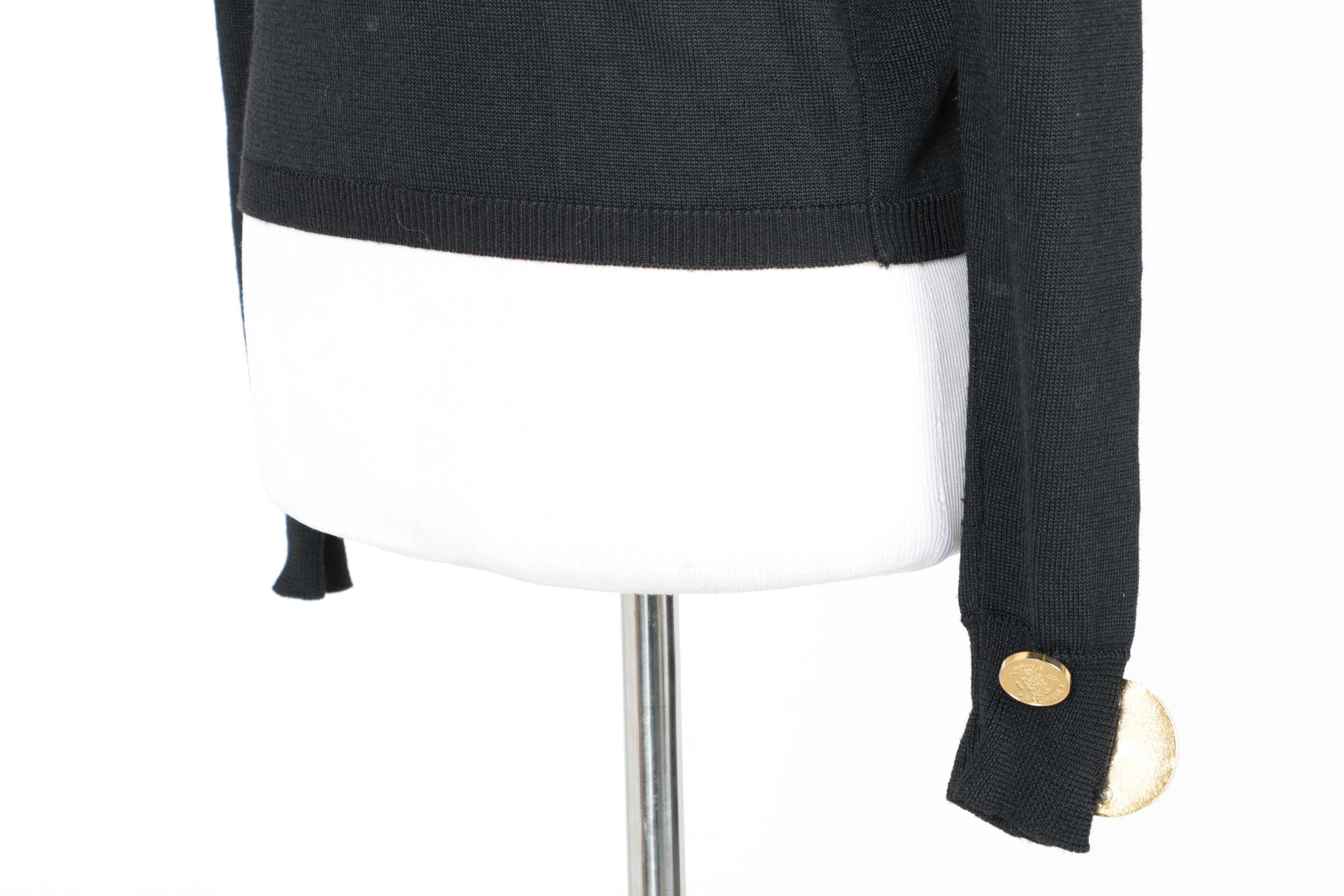 Pas Pour Toi Sweaters and Scarf with Matching Gloves