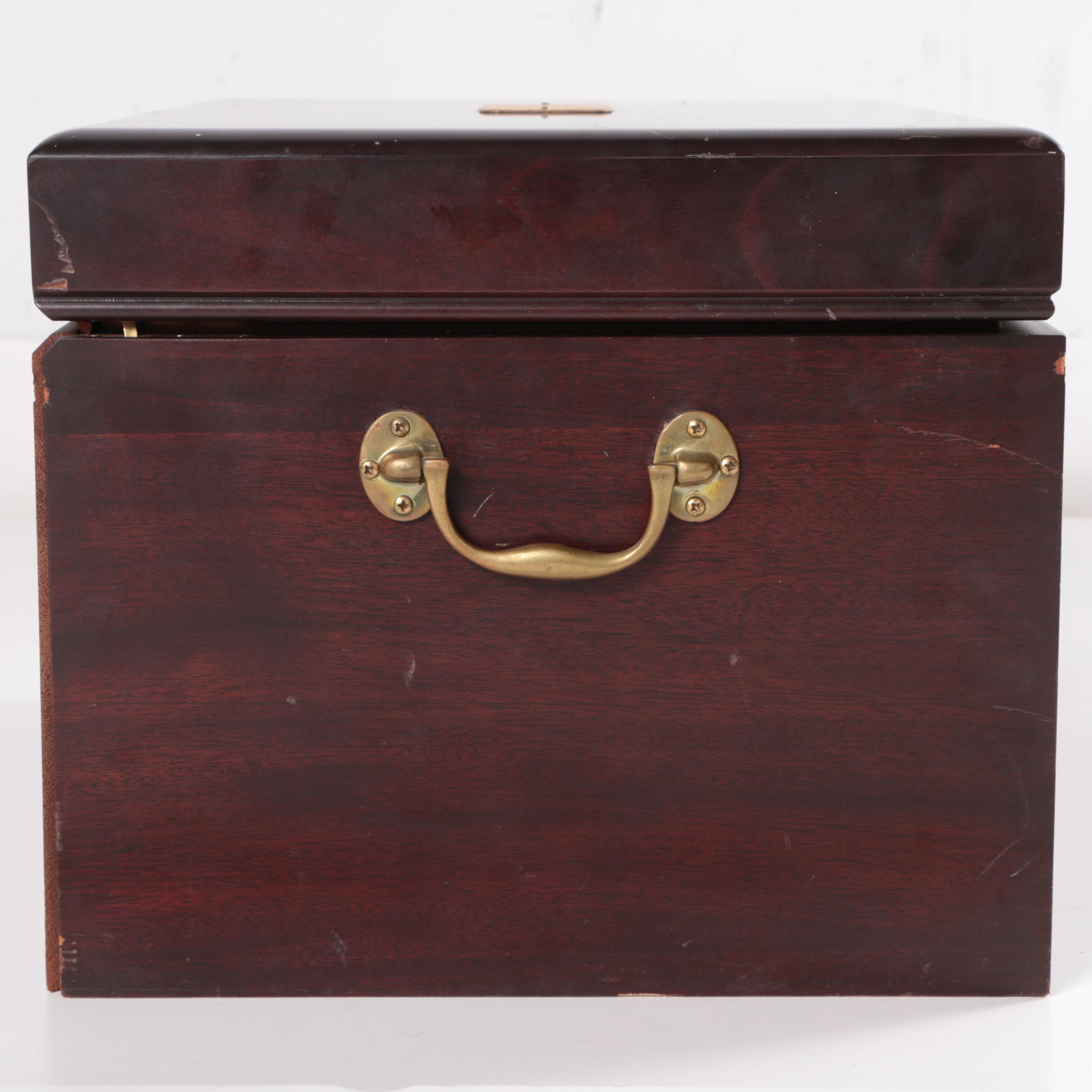 Lunt "Cortland" Sterling Silver Flatware Set