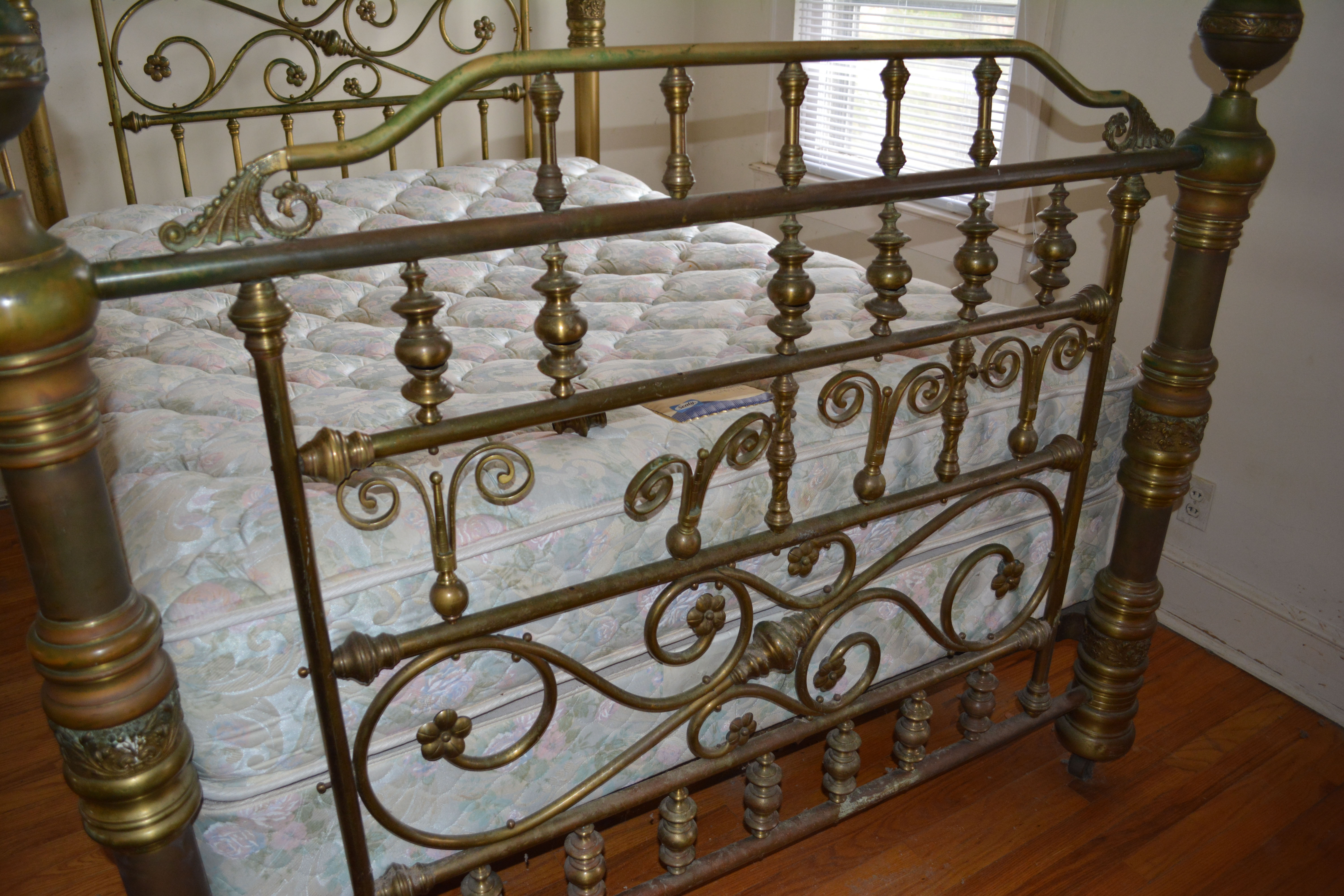 Vintage Brass Queen Size Bed