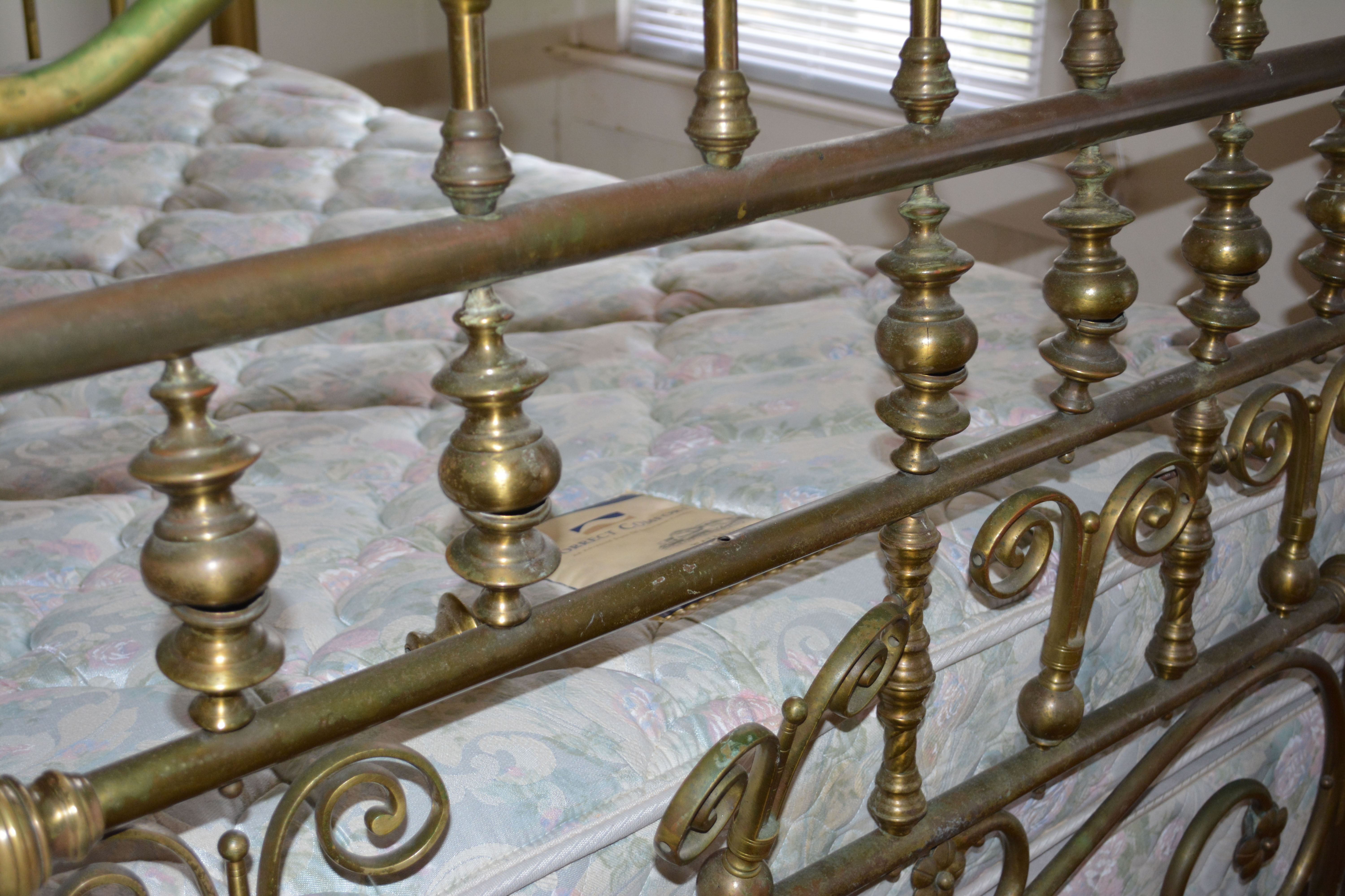 Vintage Brass Queen Size Bed