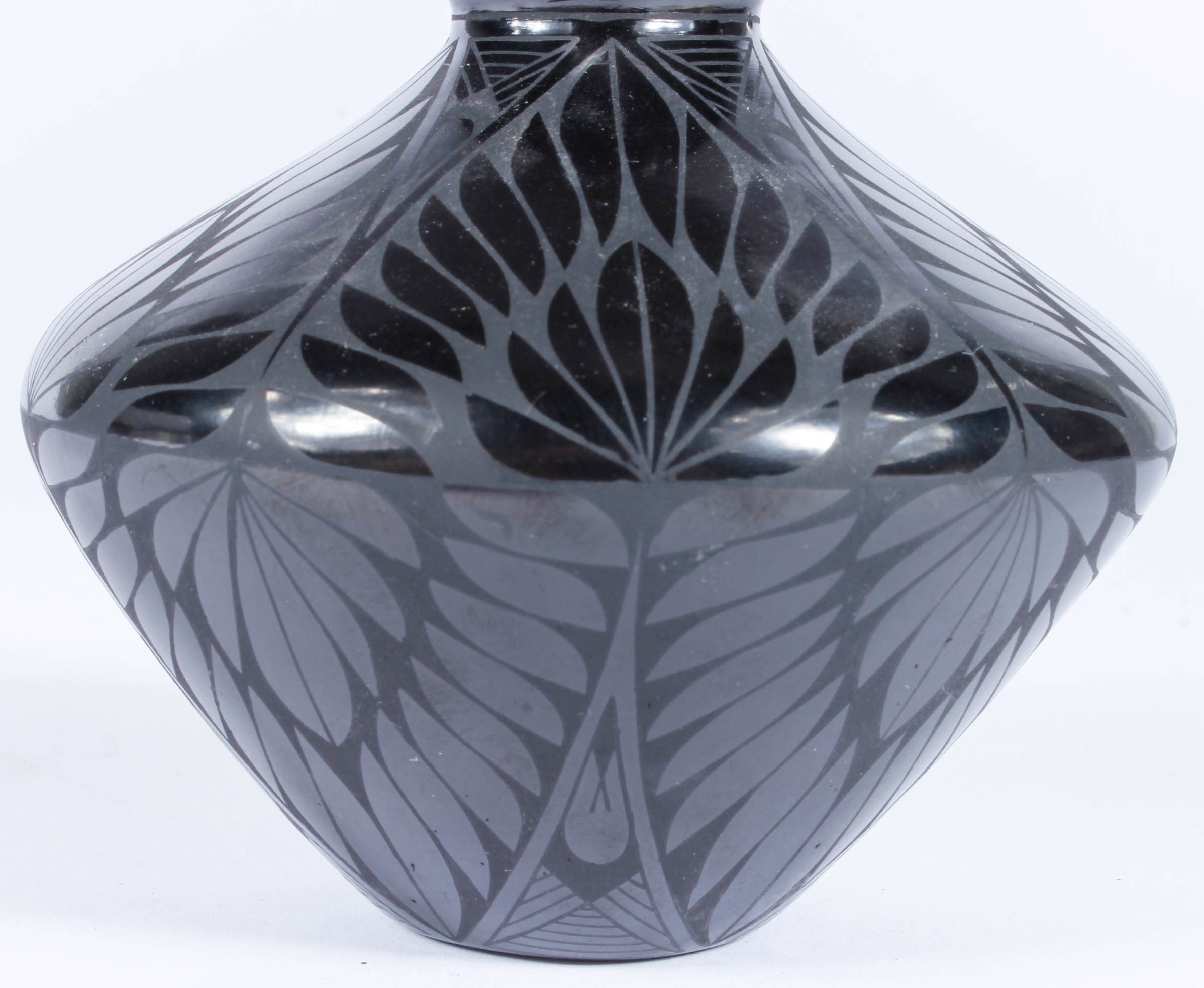 Salvador Baca Mata Ortiz Black-On-Black Pottery Jar