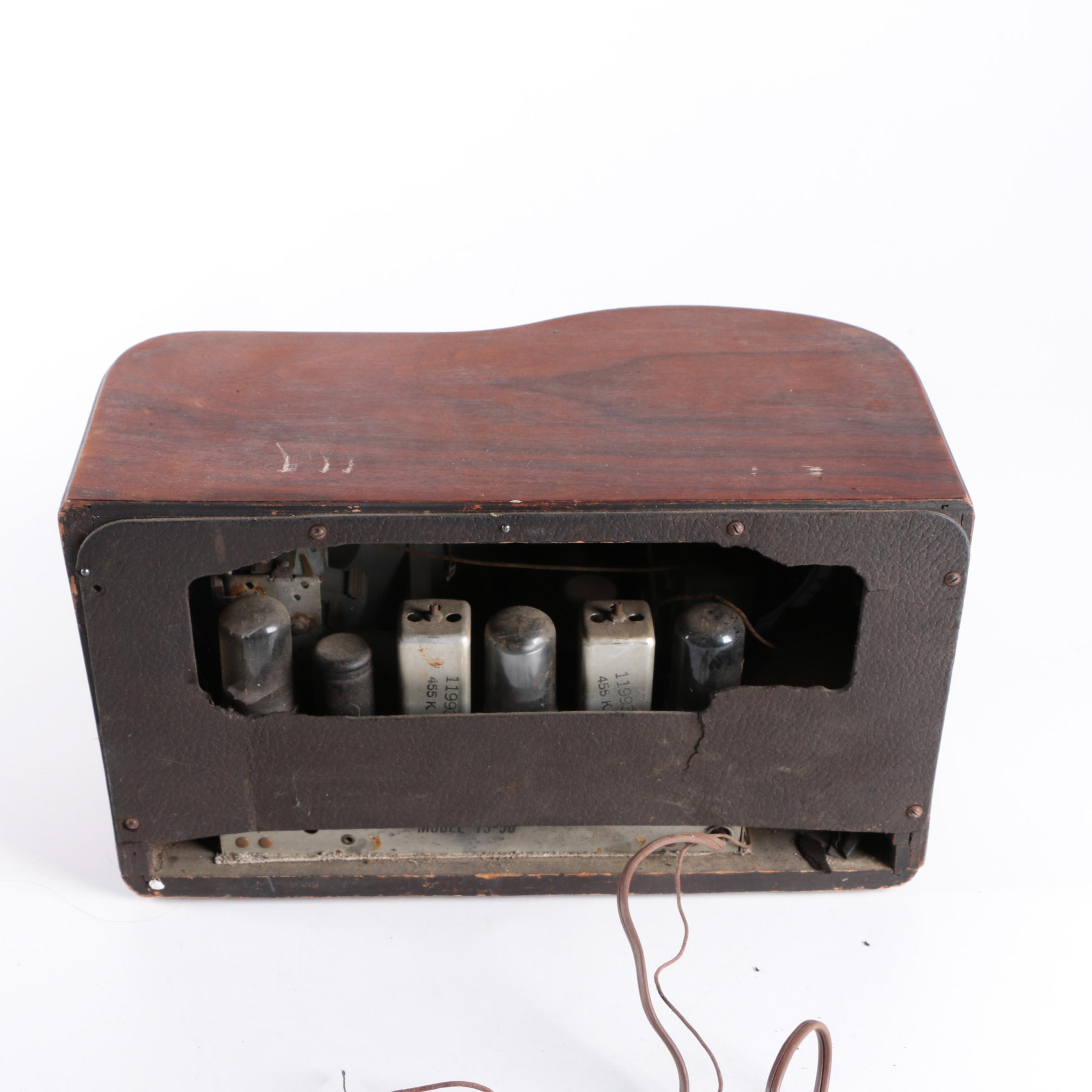 Vintage Stewart-Warner Radio