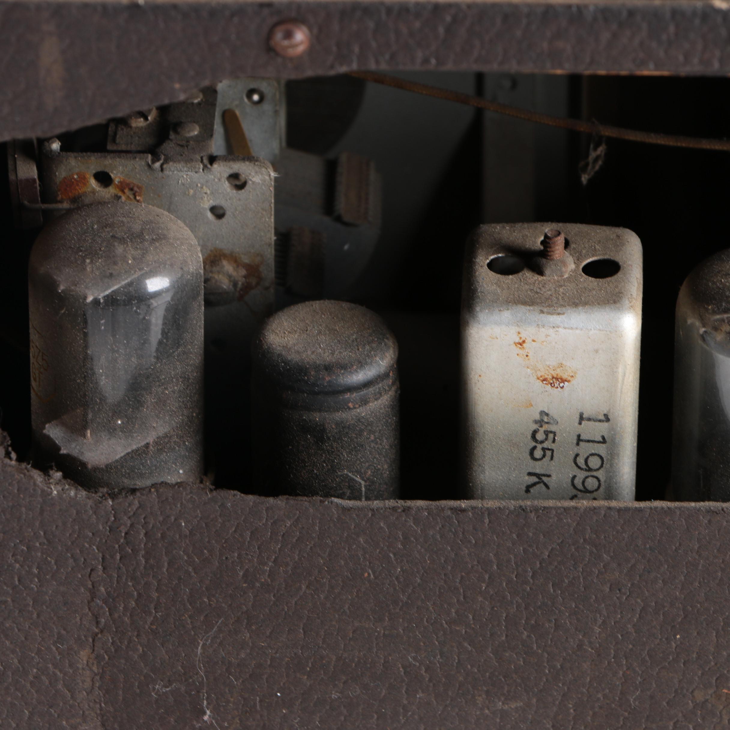 Vintage Stewart-Warner Radio