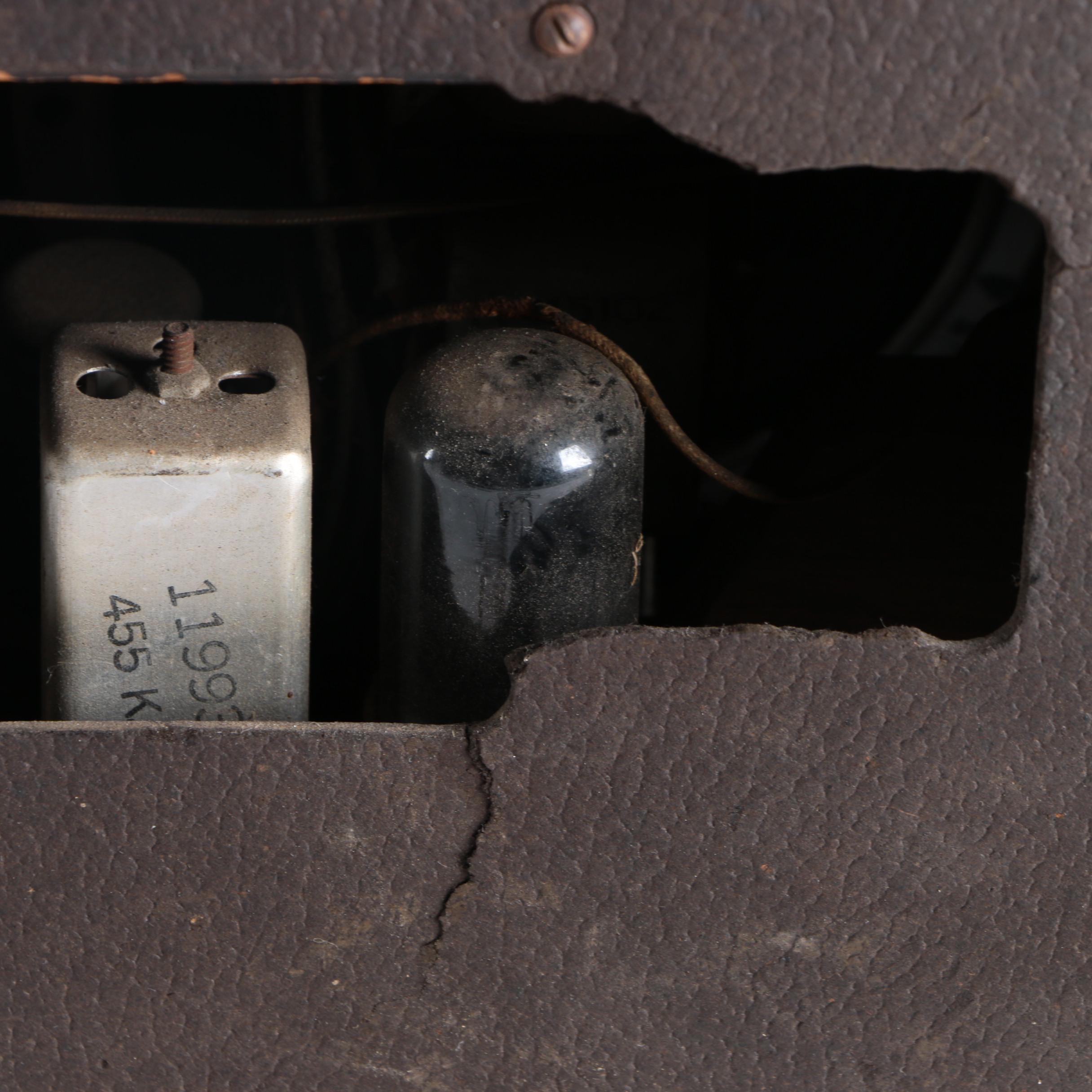 Vintage Stewart-Warner Radio