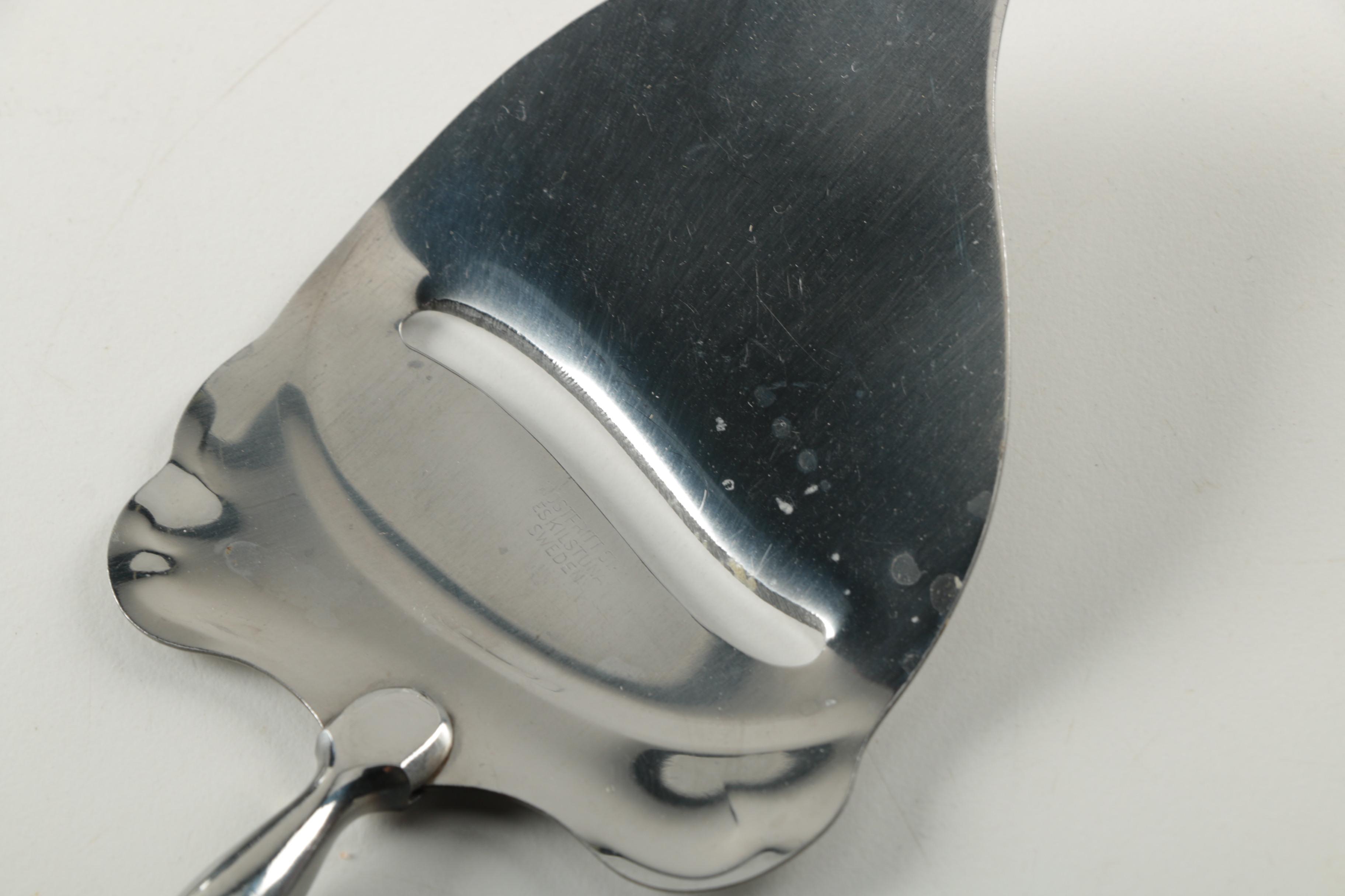 Serveware and Kitchenware Featuring Carlton Silver Plate Nut Spoons