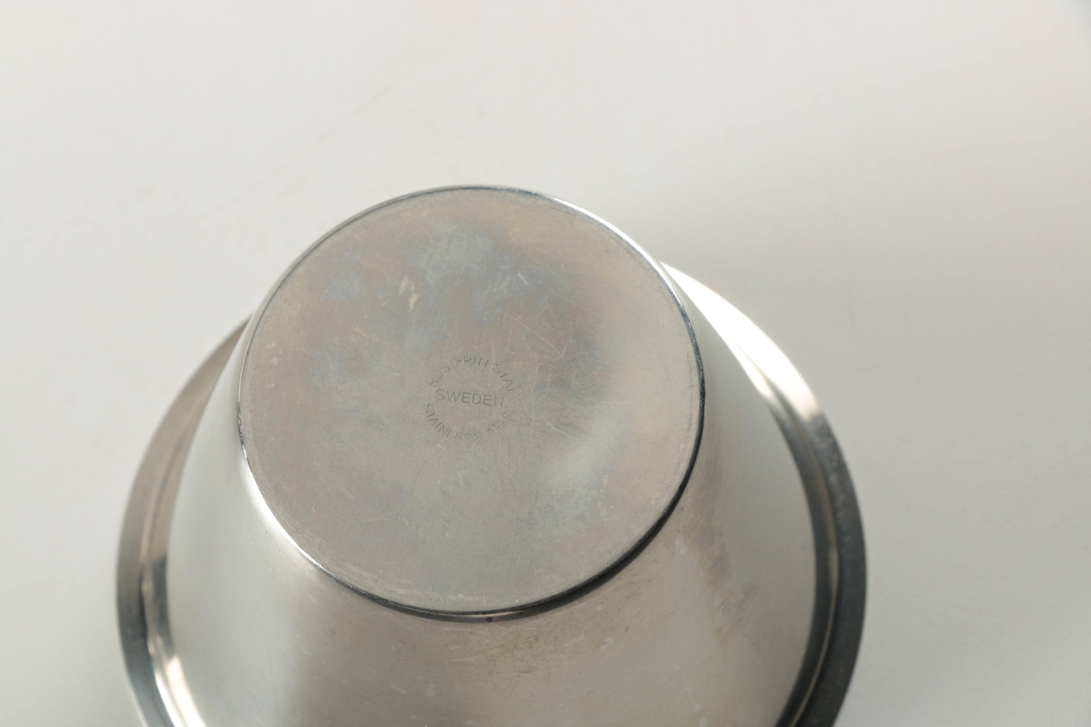 Serveware and Kitchenware Featuring Carlton Silver Plate Nut Spoons