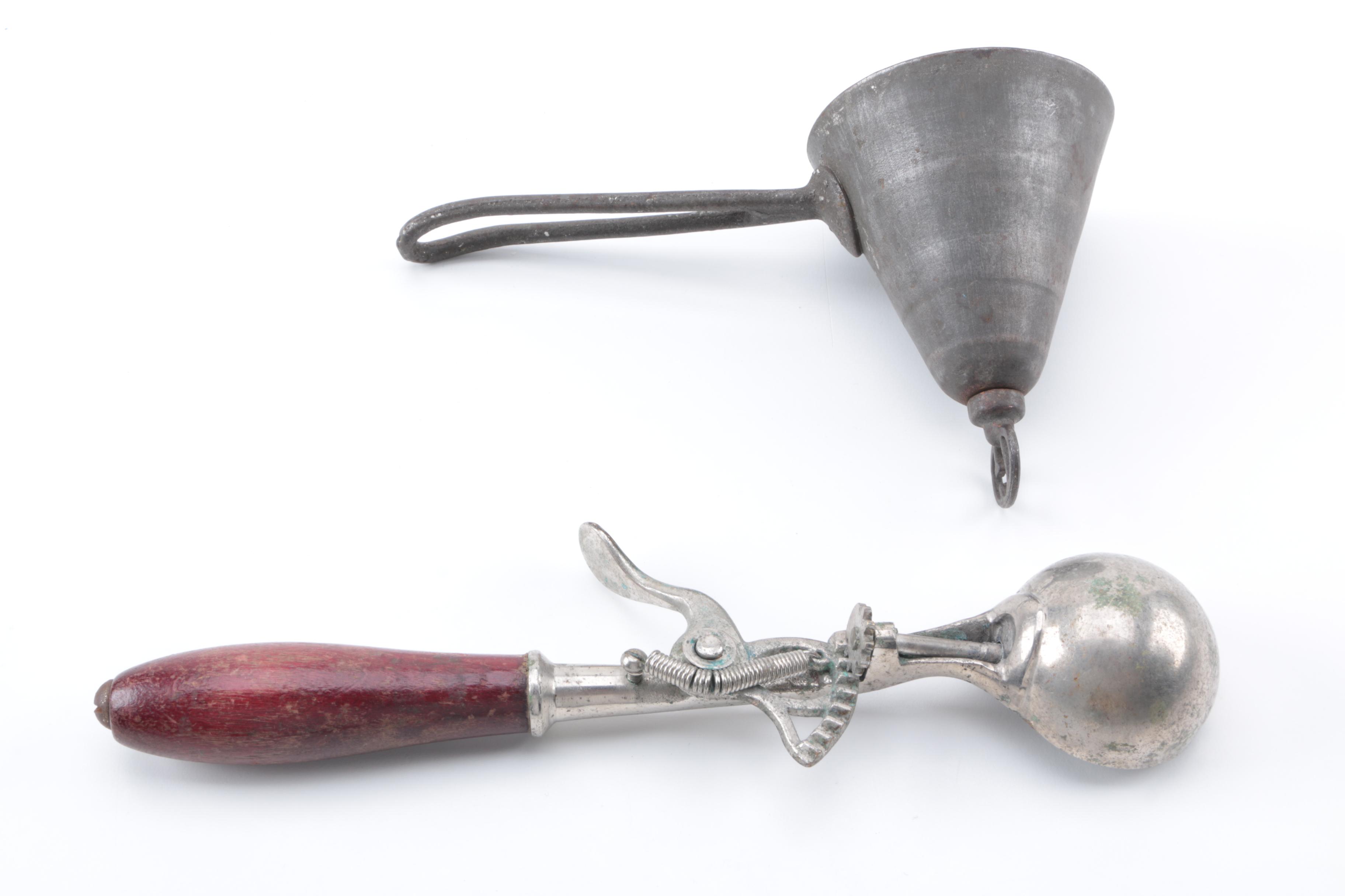 Benedict "Indestructo" Dessert Footed Dishes with Ice Cream Scoopers