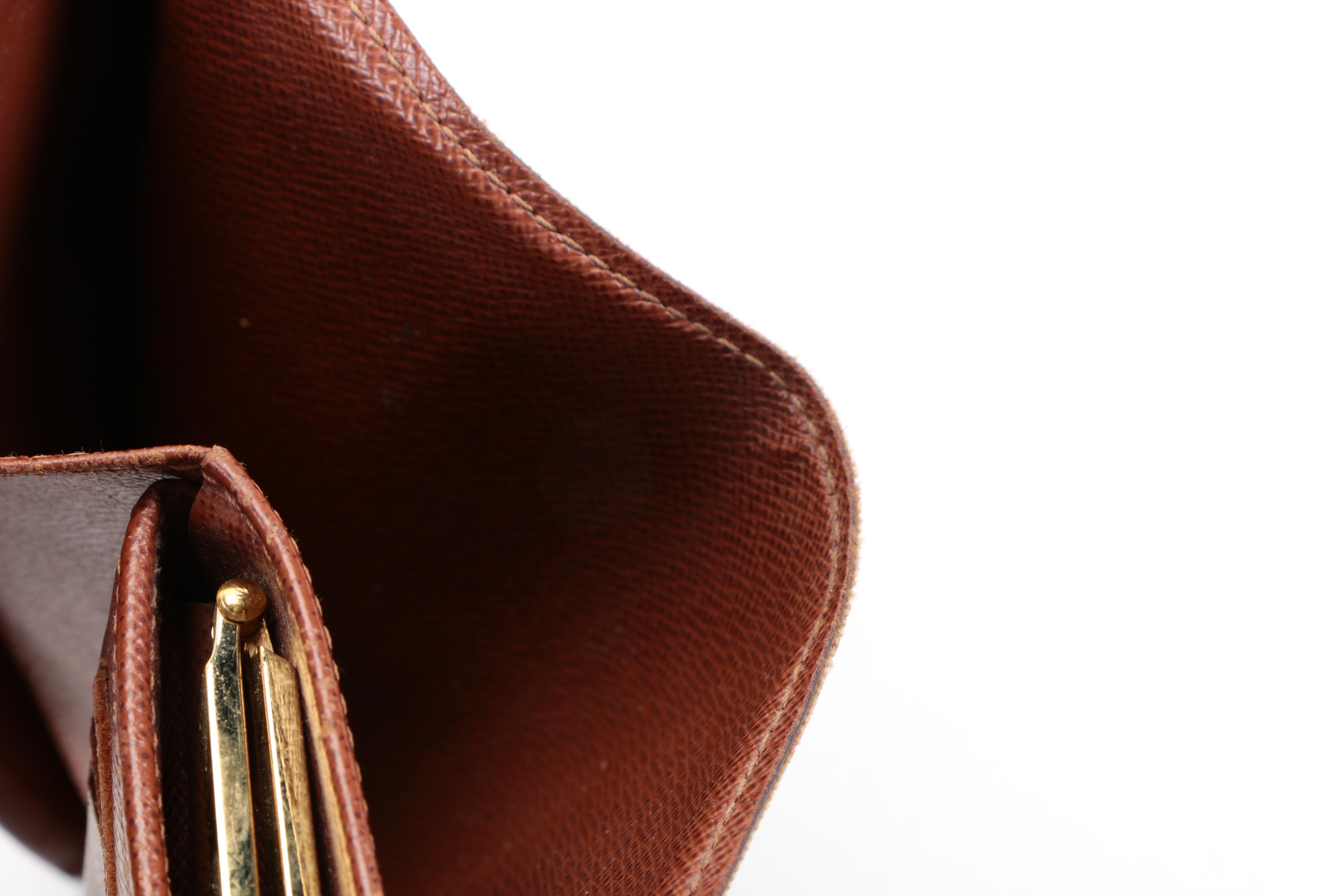 Louis Vuitton Monogram Kiss Lock Bifold Wallet