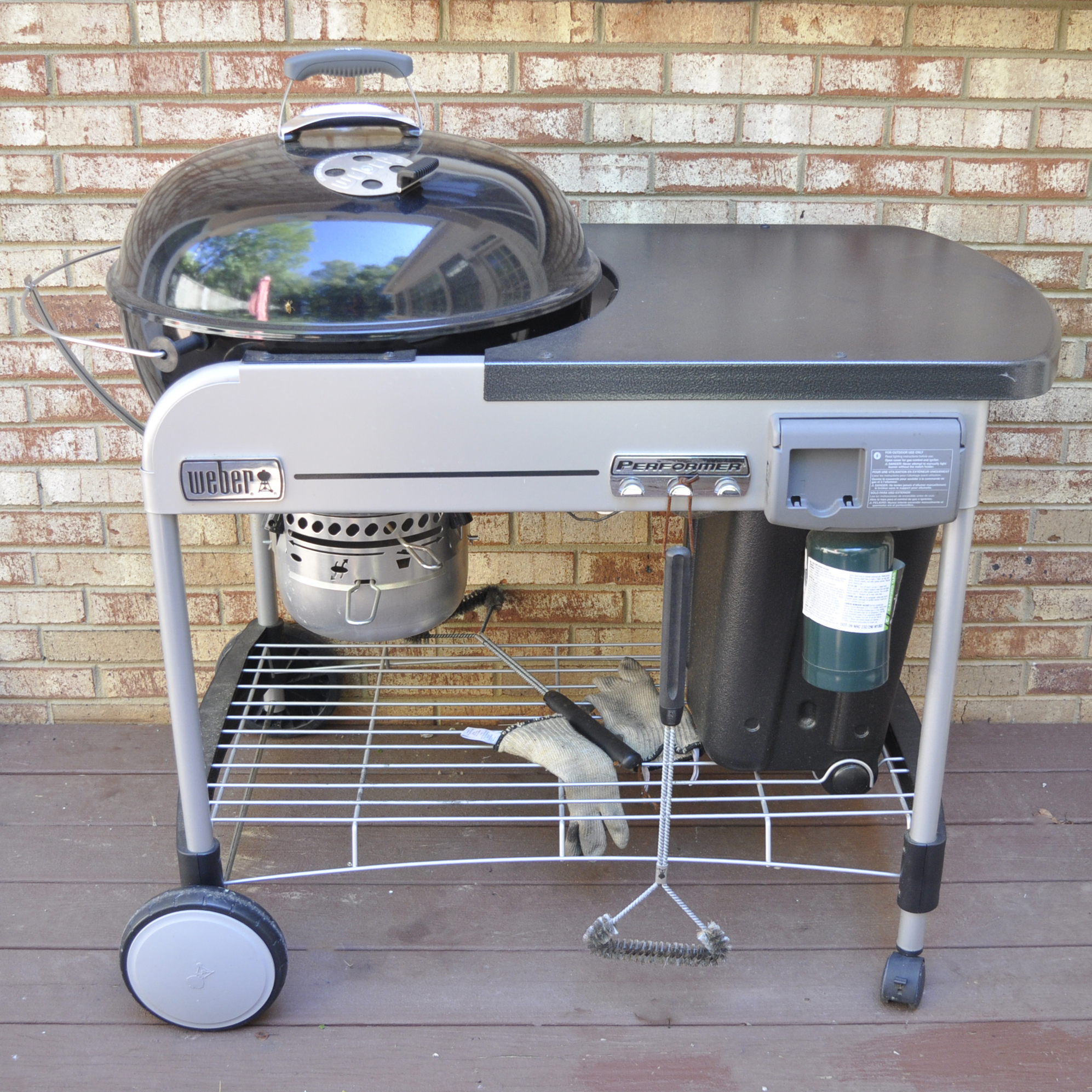Weber Performer Premium Charcoal Grill