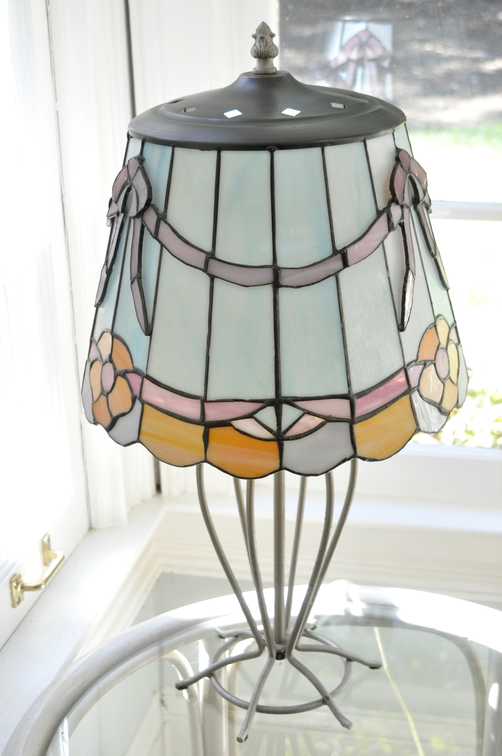 Stained Glass Accent Lamp