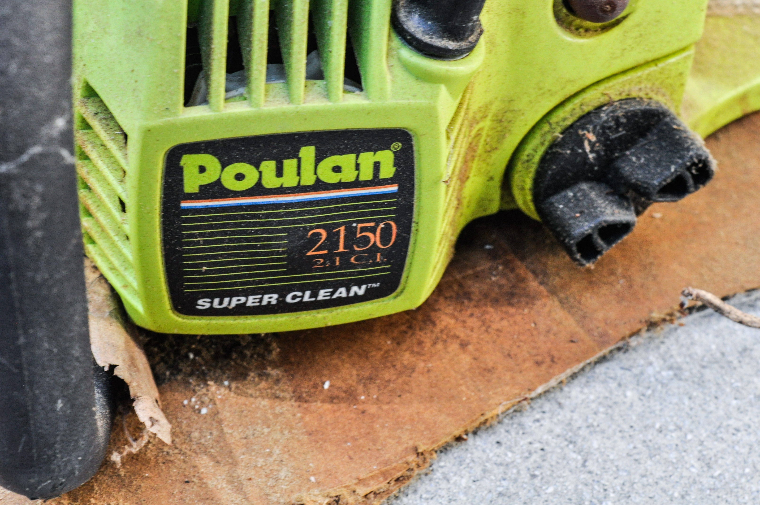 Poulan 16" Chainsaw