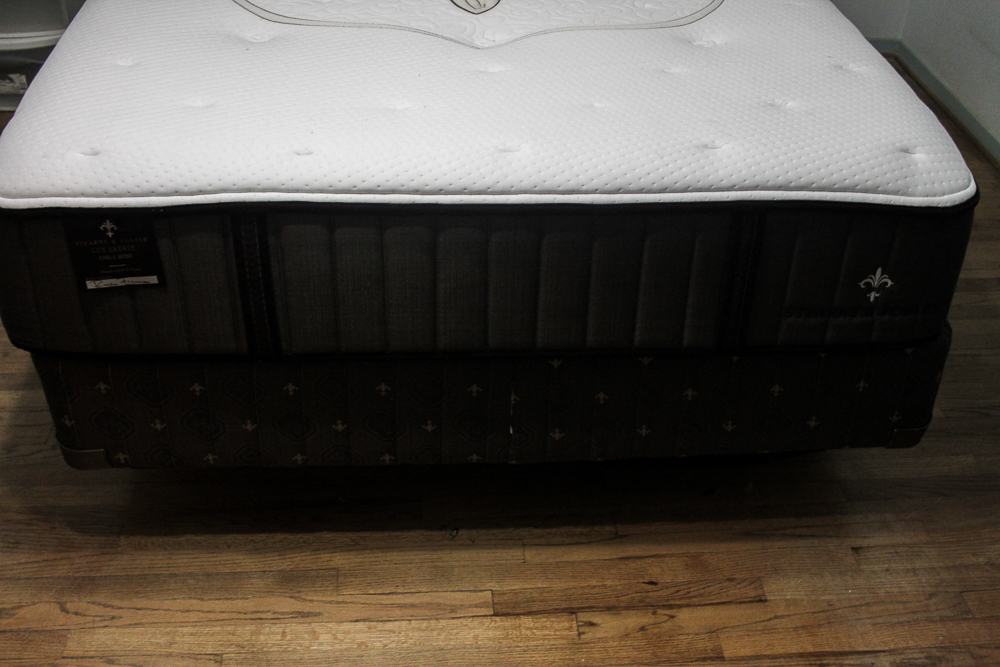 Stearns & Foster Lux Estate "Emily-Rose" Queen Size Mattress and Bed Foundation